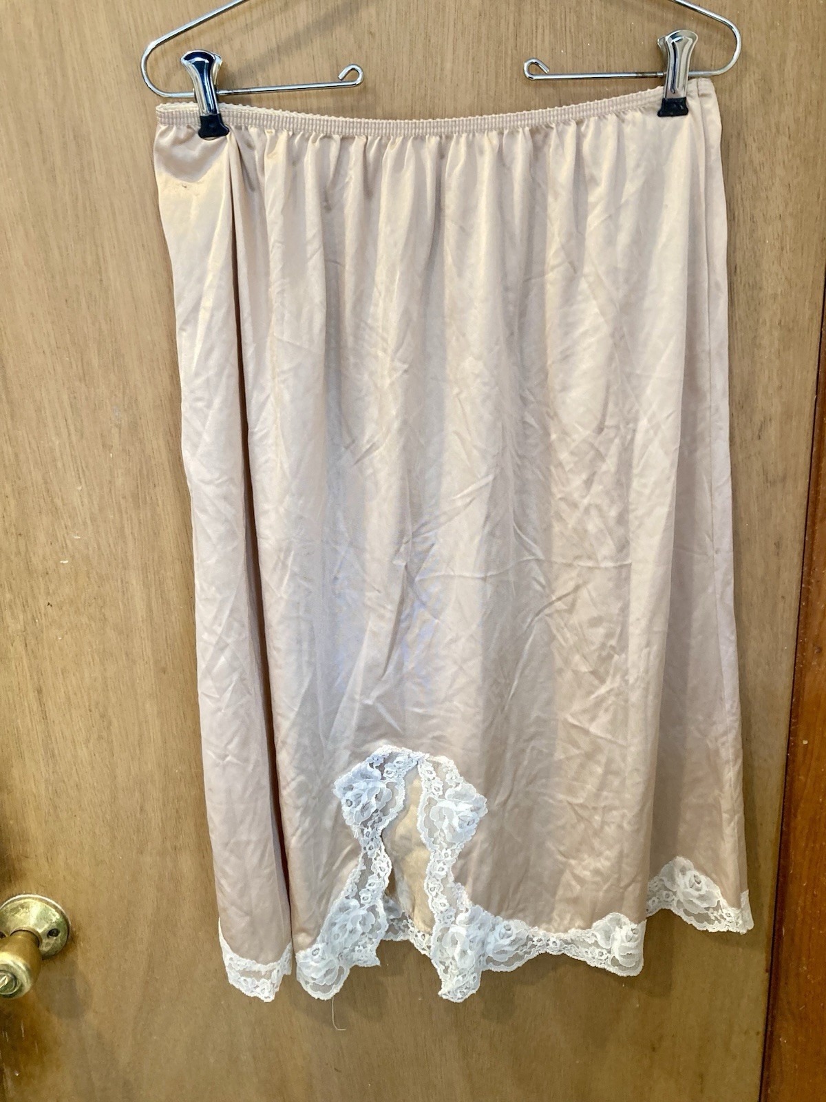 Vintage 1/2 Slip Lady Annabelle Glossy Champagne/Ivory Lace Waist 28/38” Lng 29”