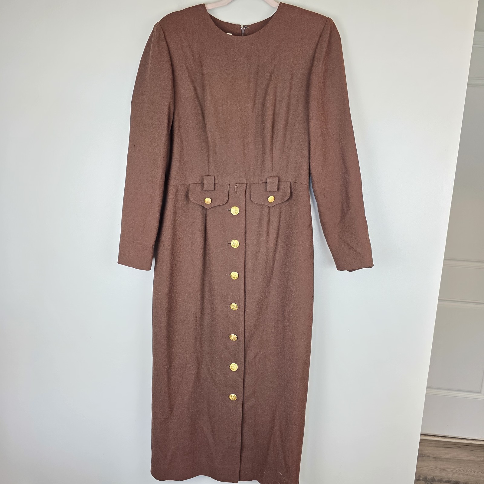 Vintage Oberon Wool Mocca Brown Dress Gold Buttons Desinging Women Sz 6.D168