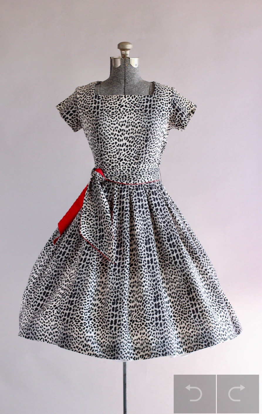 Vintage 1950s Peggy Page Cheetah Print Dress w/ Original Waist Tie S