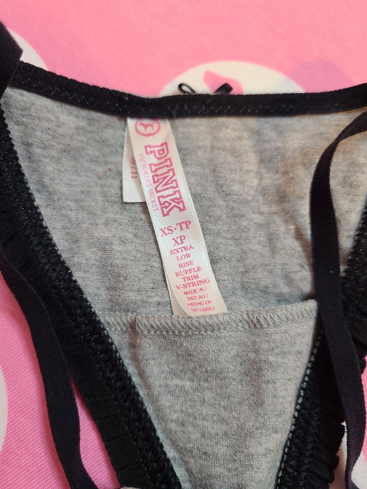 Rare VTG VS PINK Extra Low Rise Ruffle Trim Cotton V-string Thong Panty XS