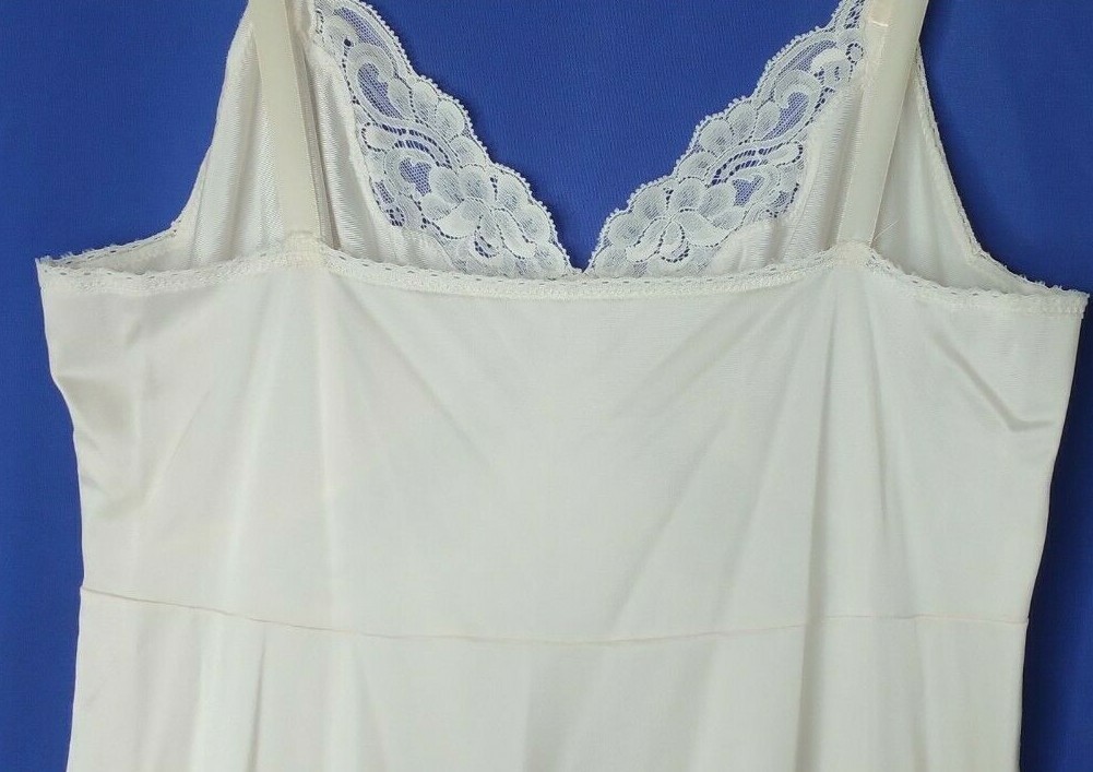 VINTAGE SHADOWLINE FULL SLIP SHEER LACY BUST RIBBON STRAPS SIZE 34 SMALL
