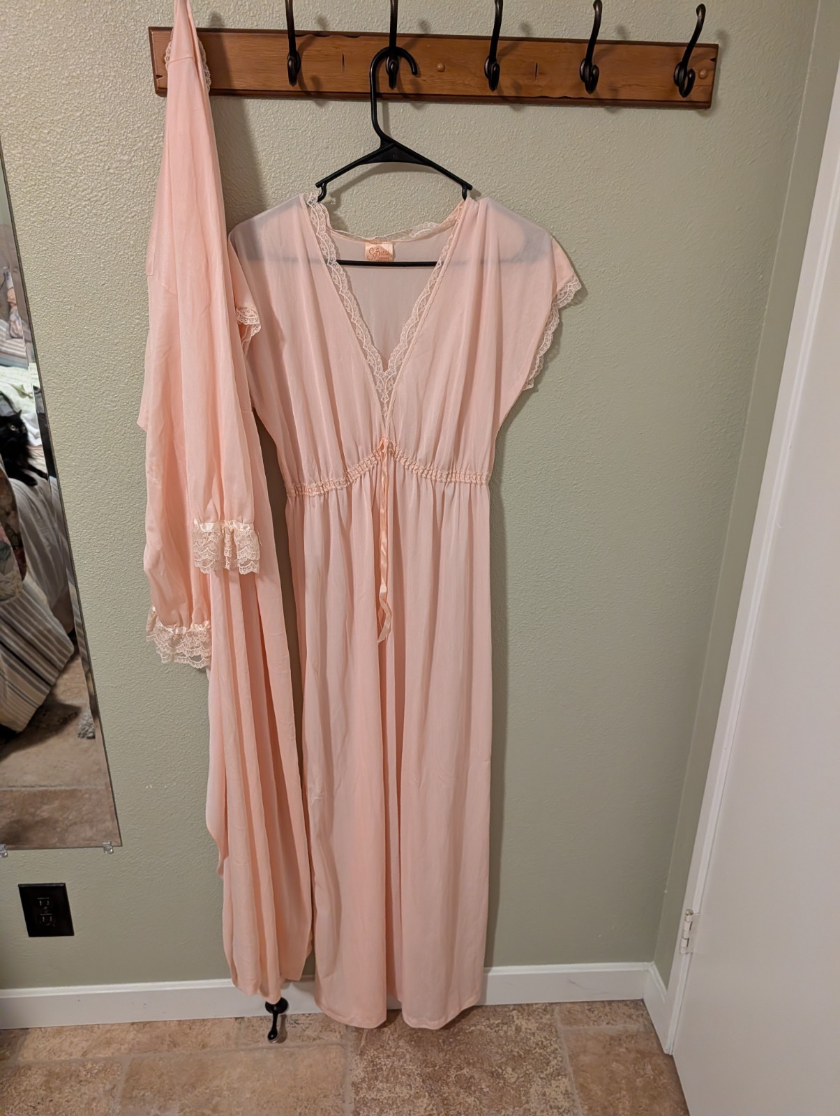 Vintage 1970’s Softness by Avon Womens Pink Long Dress Lace Nightgown And Robe