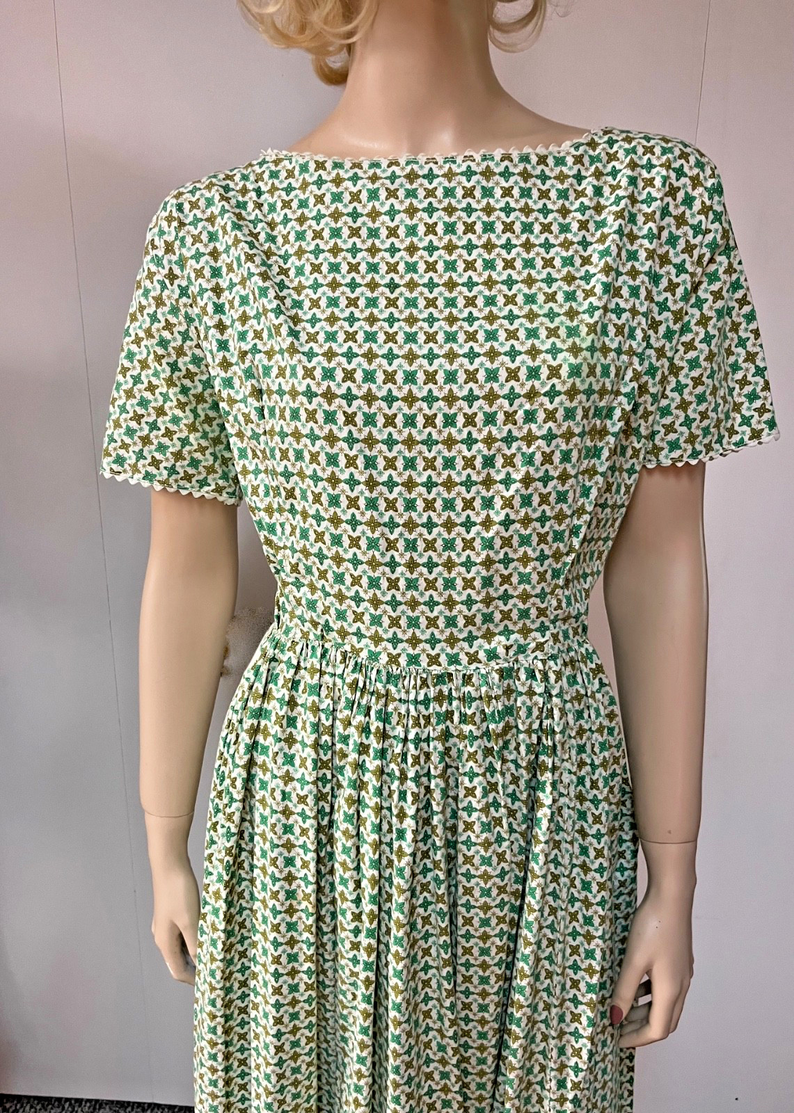 Vintage 1950s Harlequin Print Full Sweep Cotton Dress Back Metal ZipperBust 44