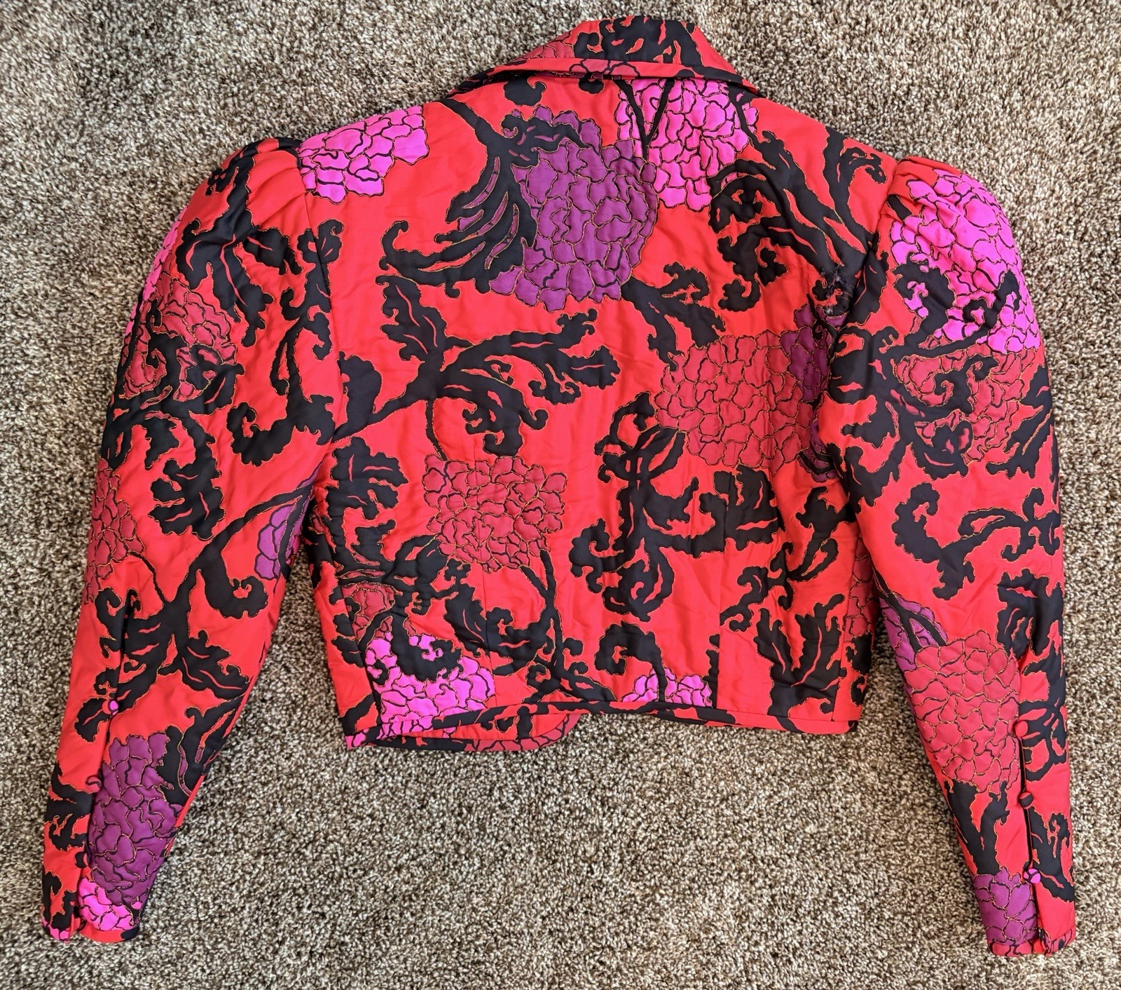 VTG 80S SILK QUILTED FLORAL BERGDORF GOODMAN CROPPED BOLERO JACKET