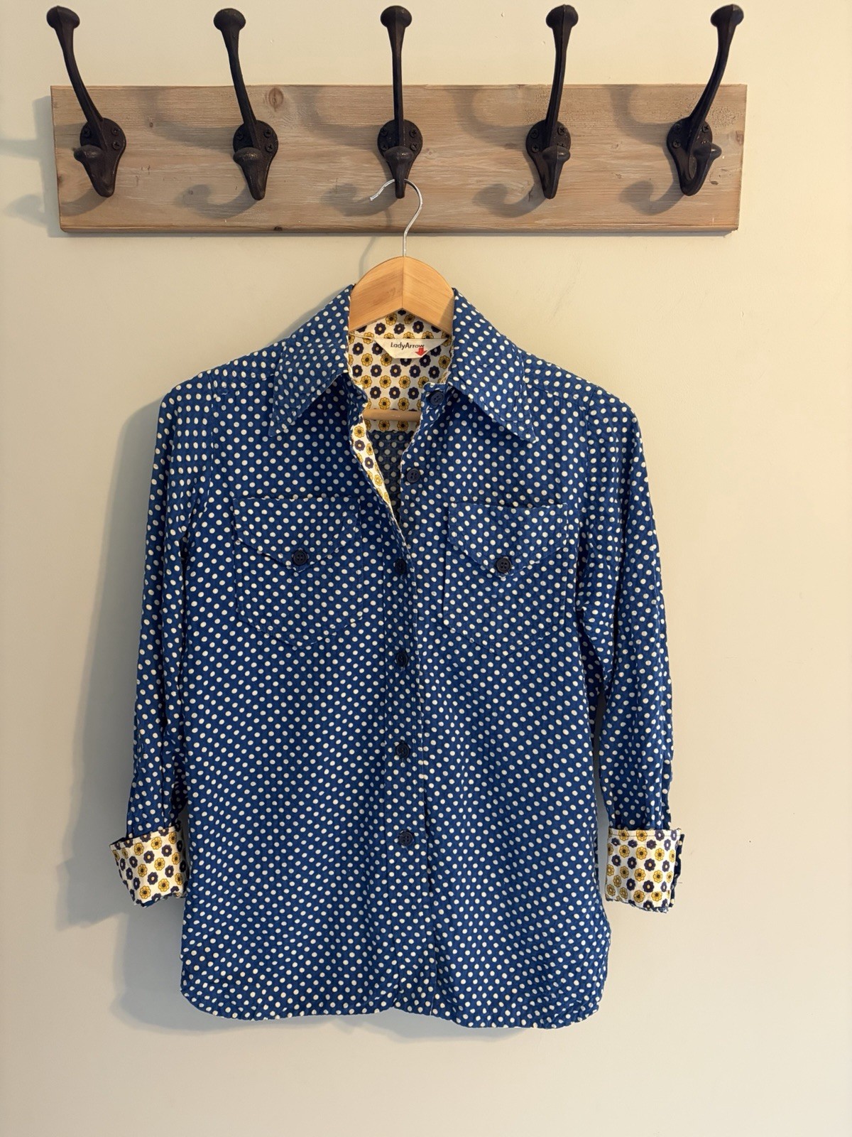 Lady Arrow Vintage Shirt Top Blouse Polka Dots Floral Trim Excellent Seersucker