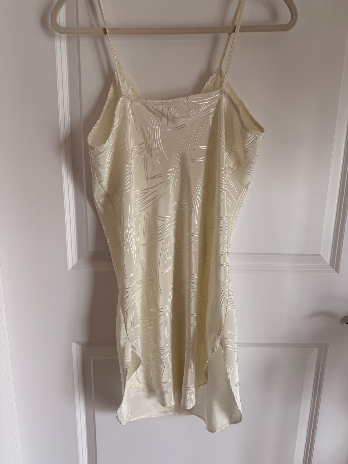 Vintage Cream Satin Jacquard Slip Dress Nightgown Ribbon Rose Chemise Medium