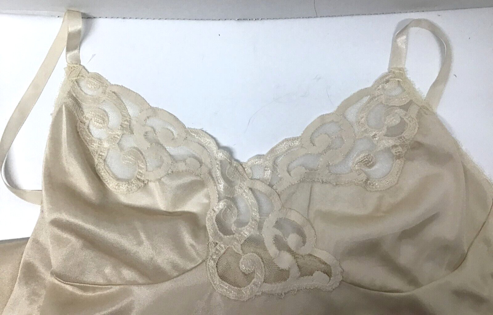 Cabernet Vintage 38/28 Beige Full Slip Night Gown 5524