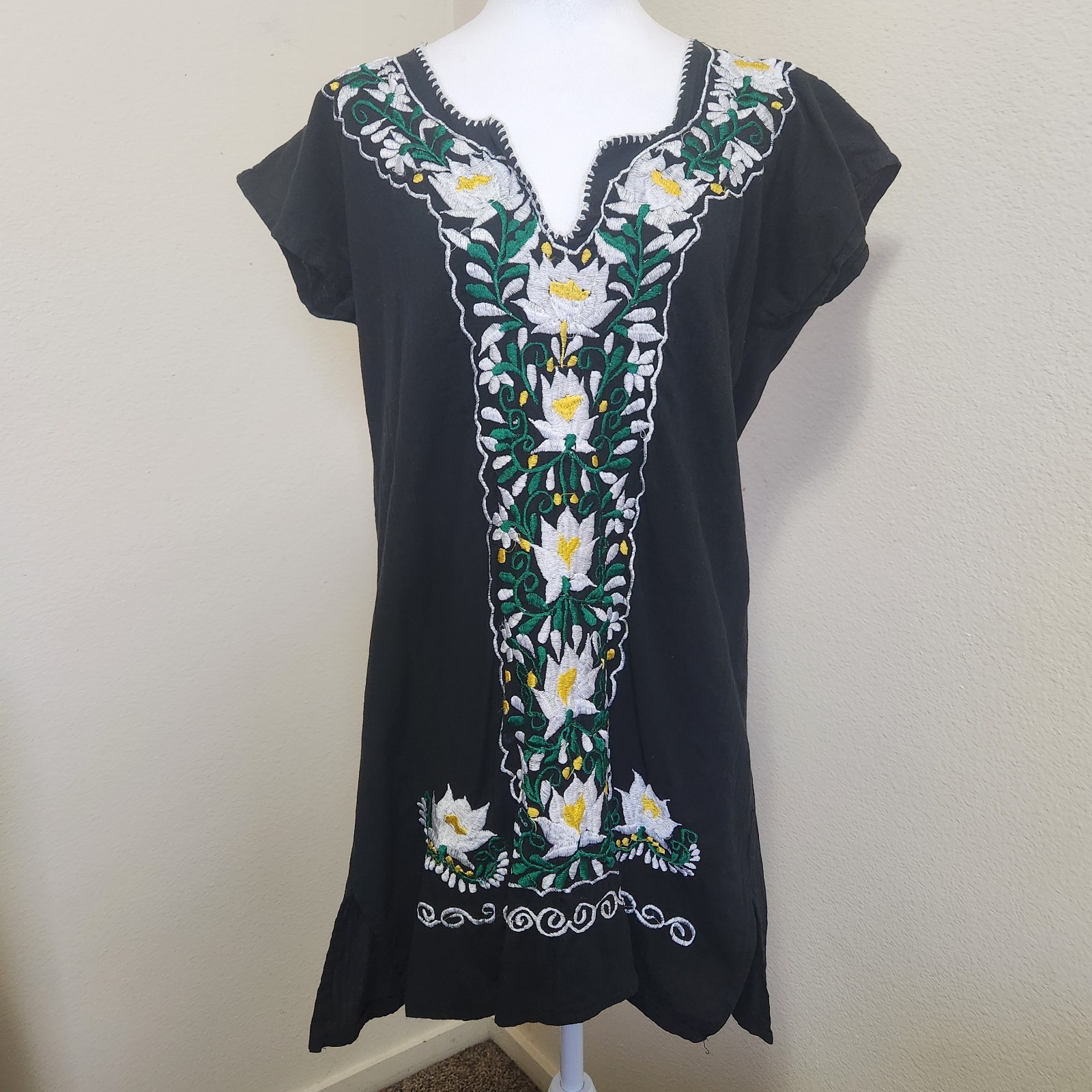 Vtg 70s Embroidered Ethnic Mexican Peasant Dress Boho Tunic L Black Lotus Resort
