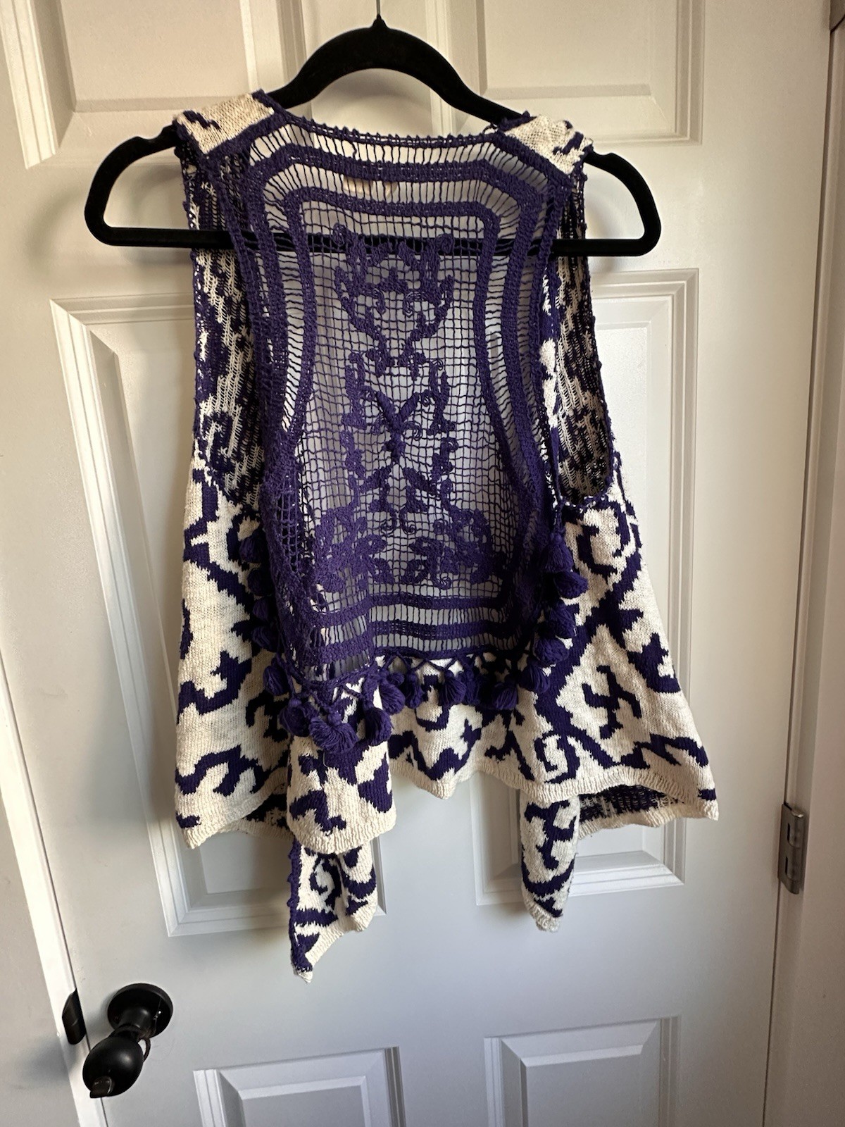 Moth Anthropologie Blue and White Patterned Knit Vest XS / S