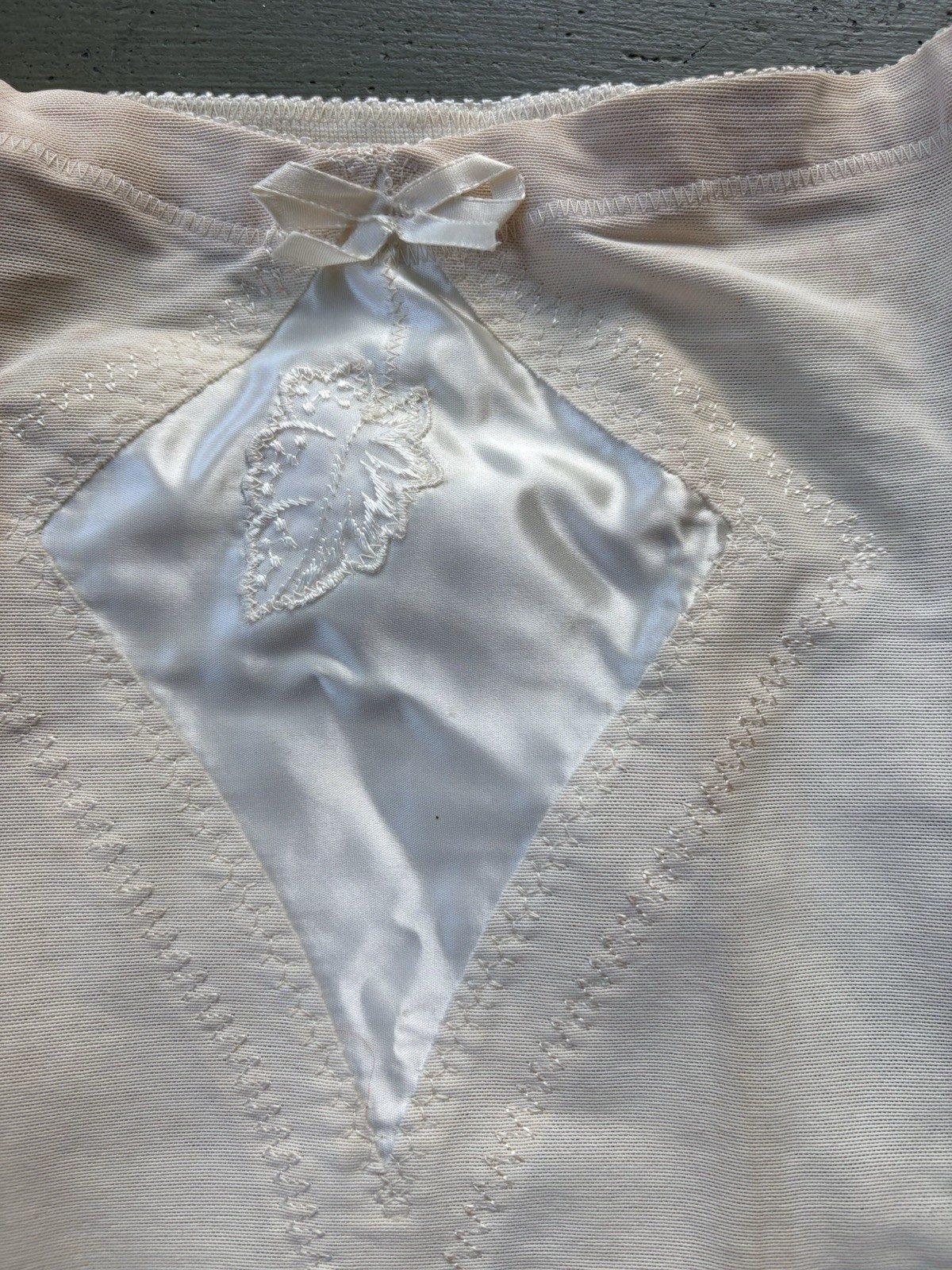 vintage olga suddenly slim open bottom girdle with garters size M Embroidered