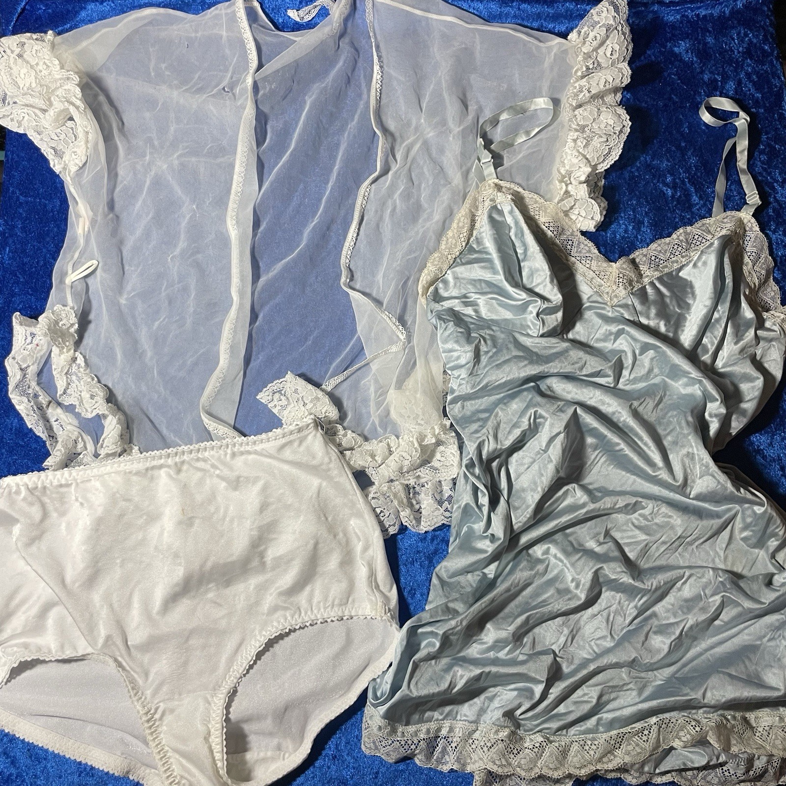 Vintage Lingerie Lot Nylon Panties, Robe, Mesh Top Medium FLAWS SEE PICS