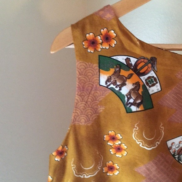Vintage Hawaiian Shift Dress 1950’s Gold/ rust colors, floral/ horse design