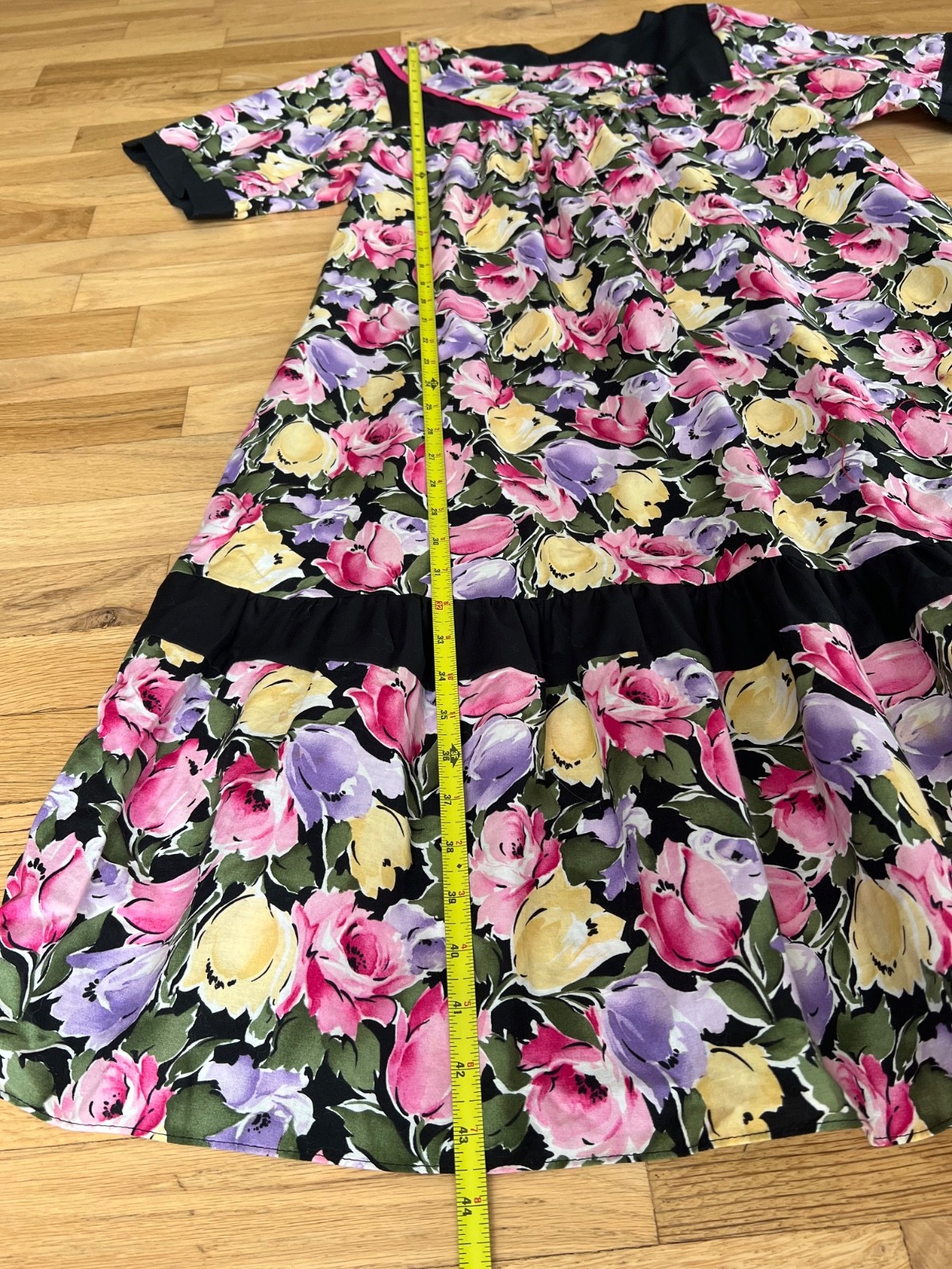 Vintage Carol Bennett Hawaii Black Floral Cottage Prairie Dress Size: L