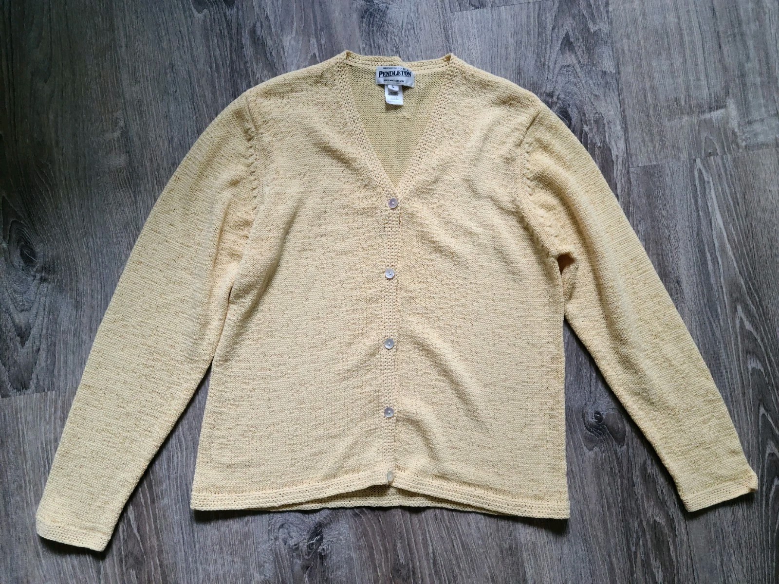 VTG Pendleton Women L Cardigan Knit Yellow Lightweight Grannycore Stretch Button