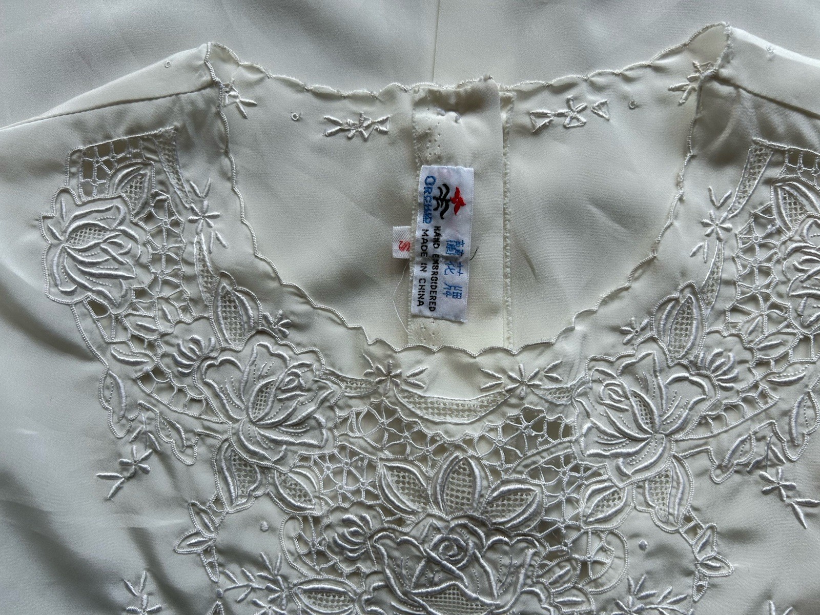 Rose Blouse Shirt Top White Back Button Floral S 80s Hand Embroidered Romantic
