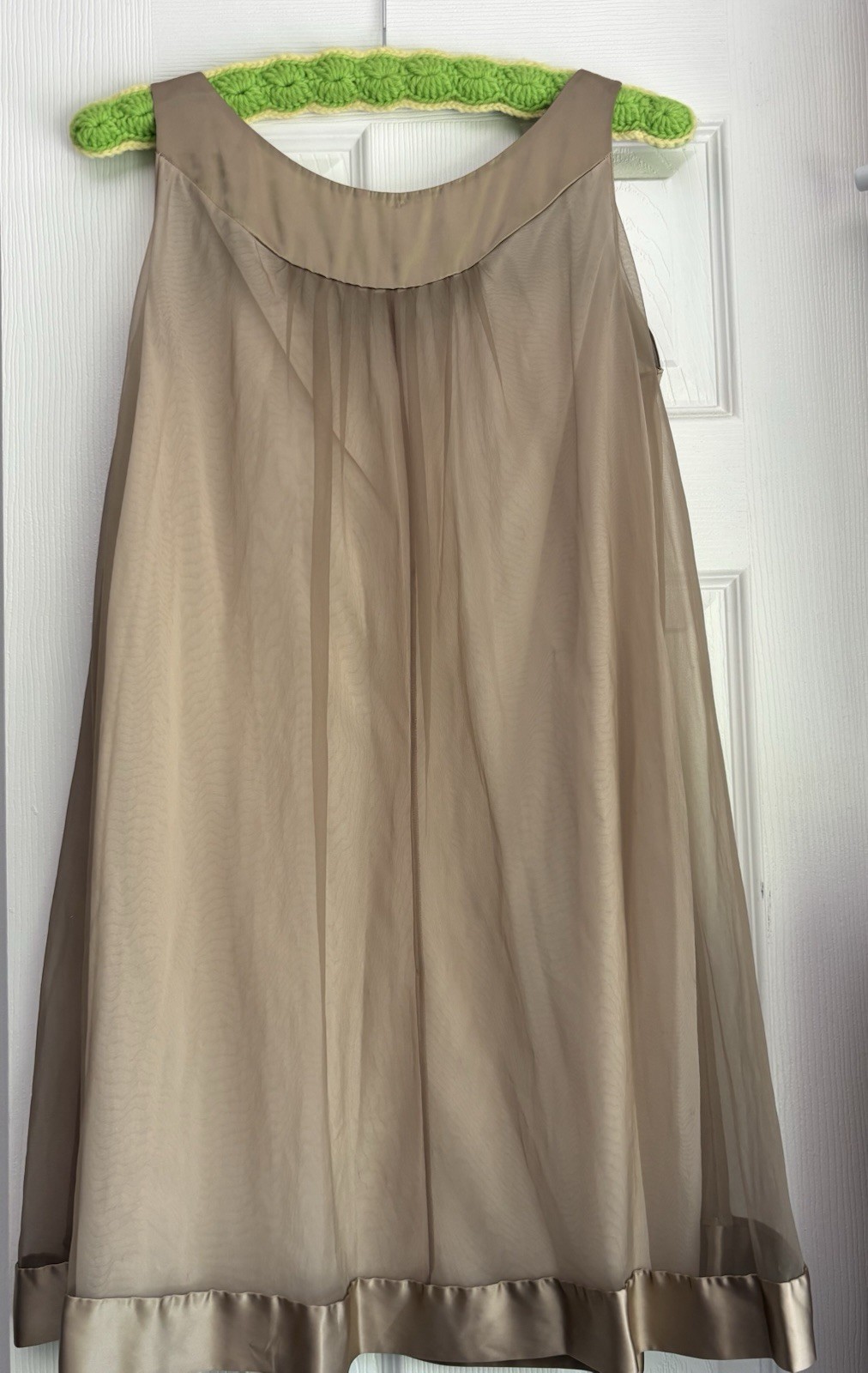 VTG Gossamer Artemis Nylon Chiffon Lace Nightgown Beige Med Petite Short 34”