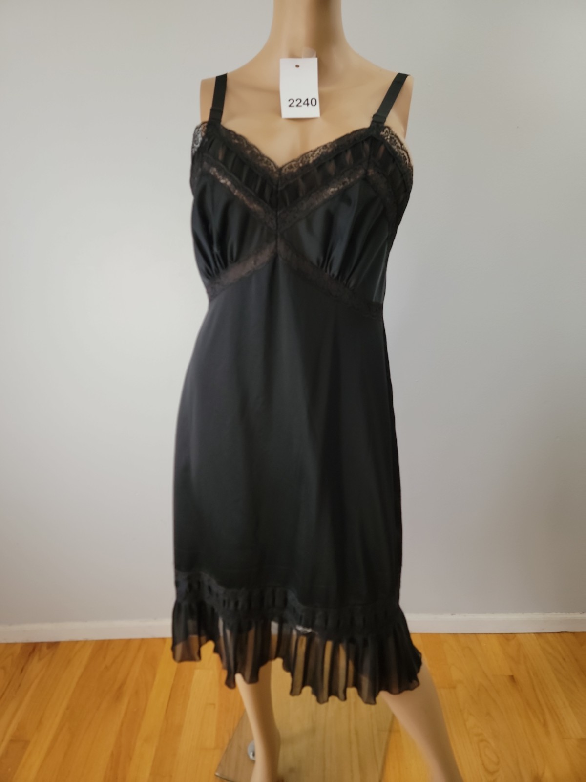 Vintage Charmode Tricot Nylon Black Full Slip Pleat/lace Detail 38 Regular