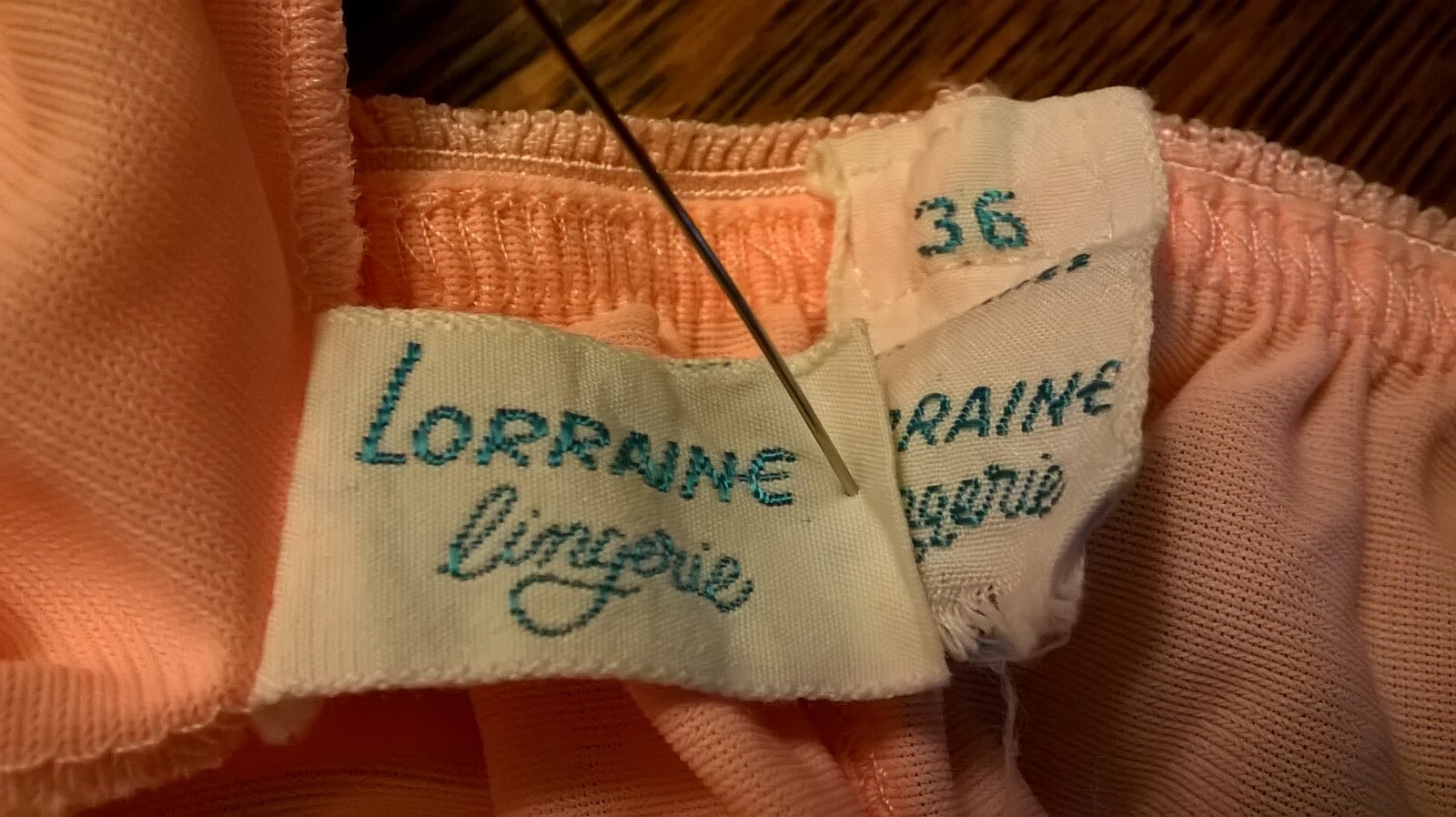 VTG 50’s Lorraine Lingerie Peach Trimmed in White S/S „I Love LUCY” PJ Set 36
