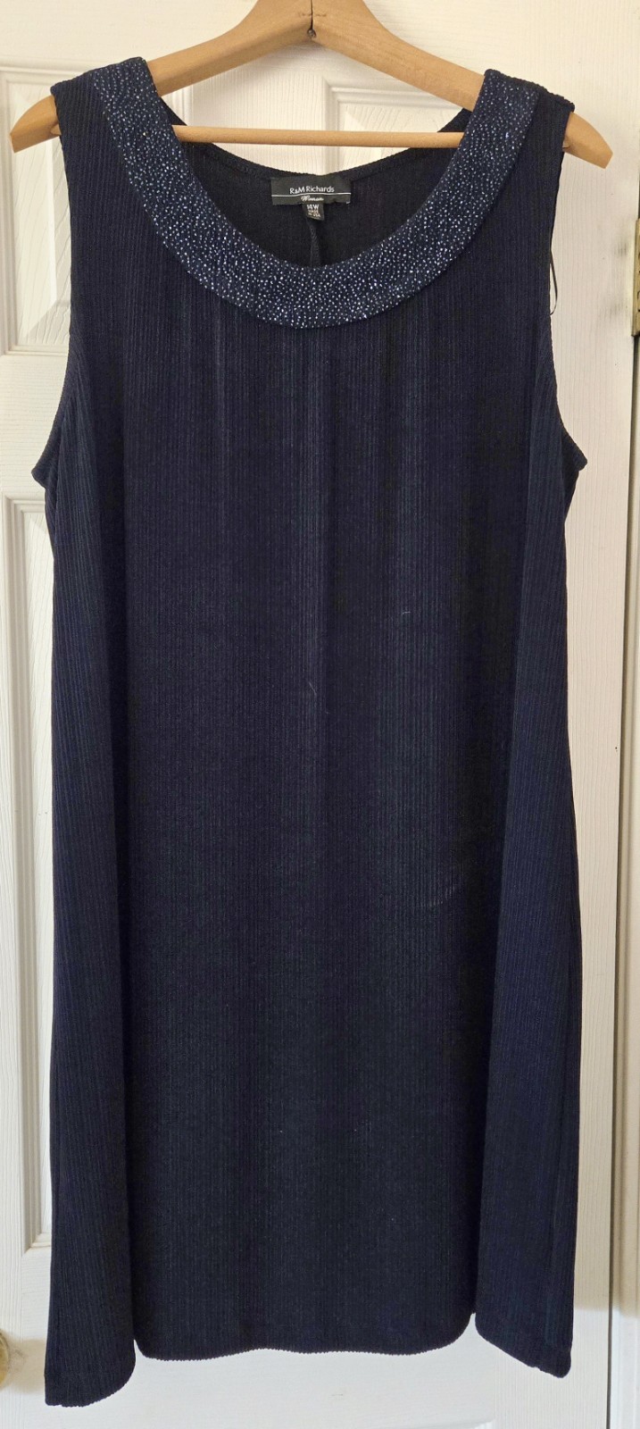 1990s R&M RICHARDS Navy Blue Sleeveless Embellished Neckline Ribbed Dress 14W