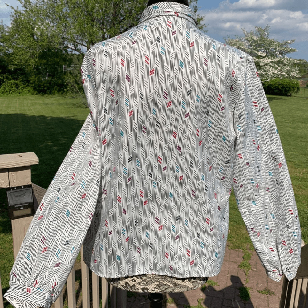 Vintage 1970s Cape Cod Match Mates Size 16 Blouse Black & White Design (C87)