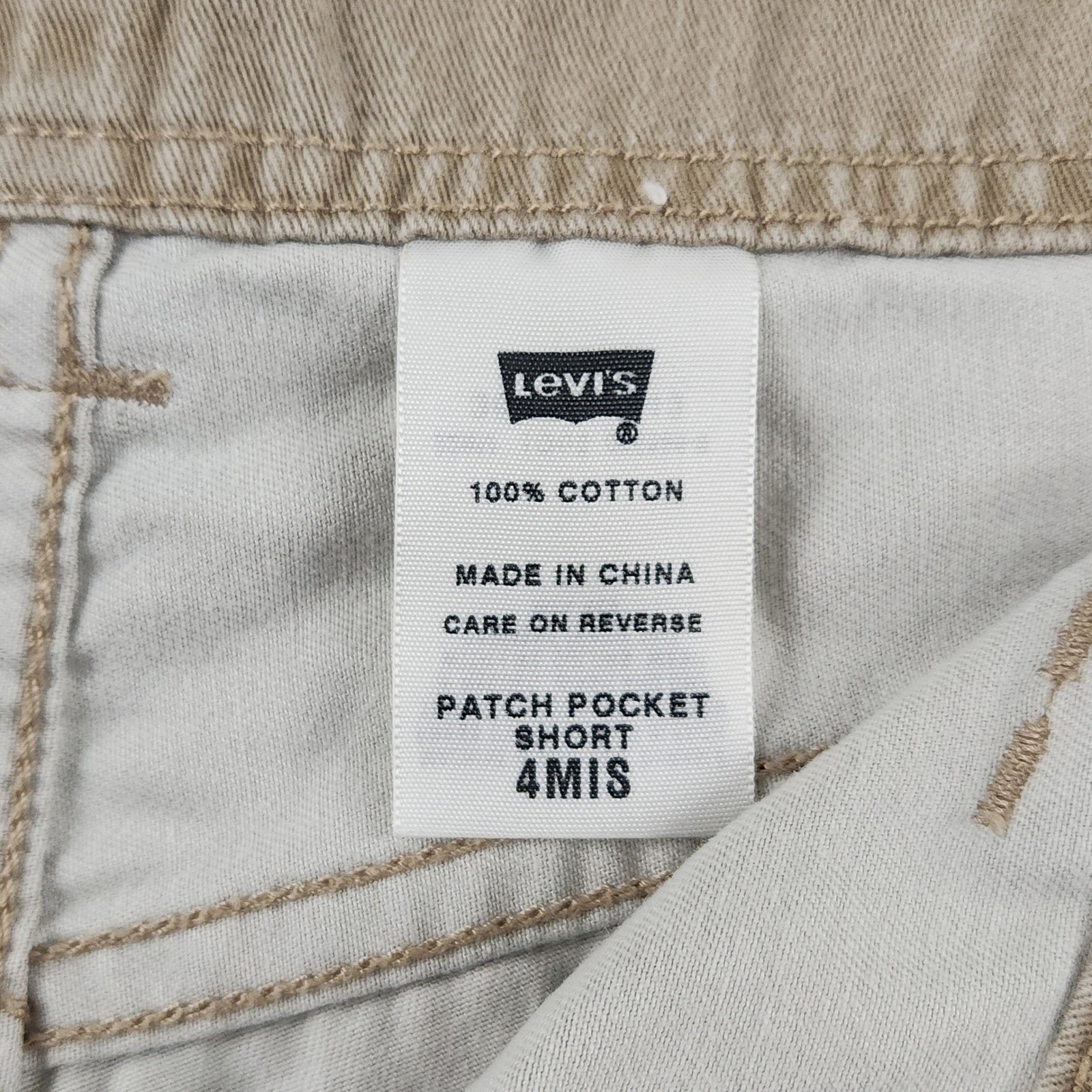 Vintage Y2K Levis Khaki Shorts 2003 Button Fly Patch Pocket Size 4
