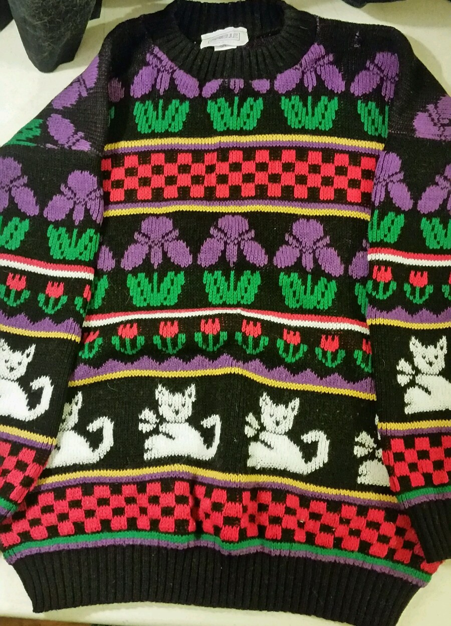 Vintage Kitties and Flowers sweater by Arielle Made in the USA