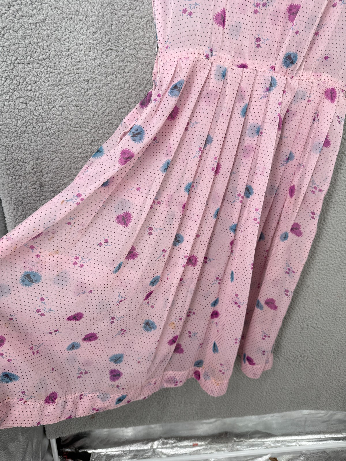 Vintage 30’s Shirt Dress Size M Button Front Casual Sheer Heart Motif Collared