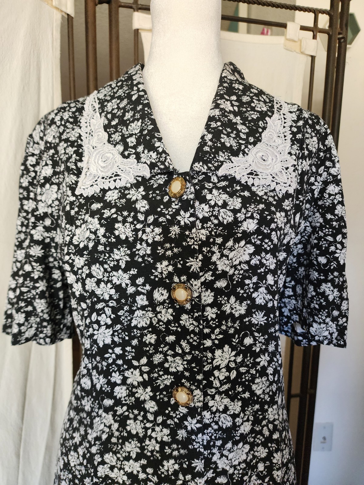 Vintage 90s Ms. Basia California Black Floral Lace Collar Midi Dress Size 14 USA