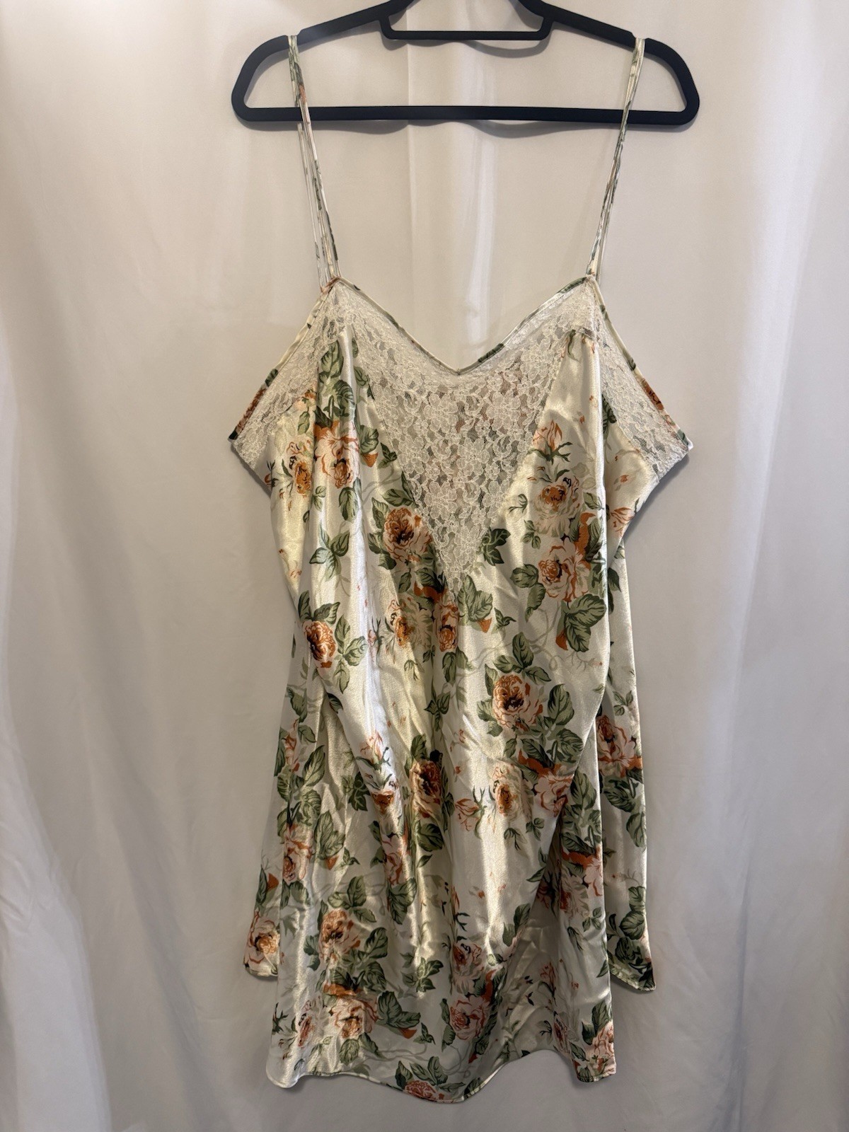 Vintage Intimate Pleasures Button Up Gown Robe Size 26/28 SKU 0125