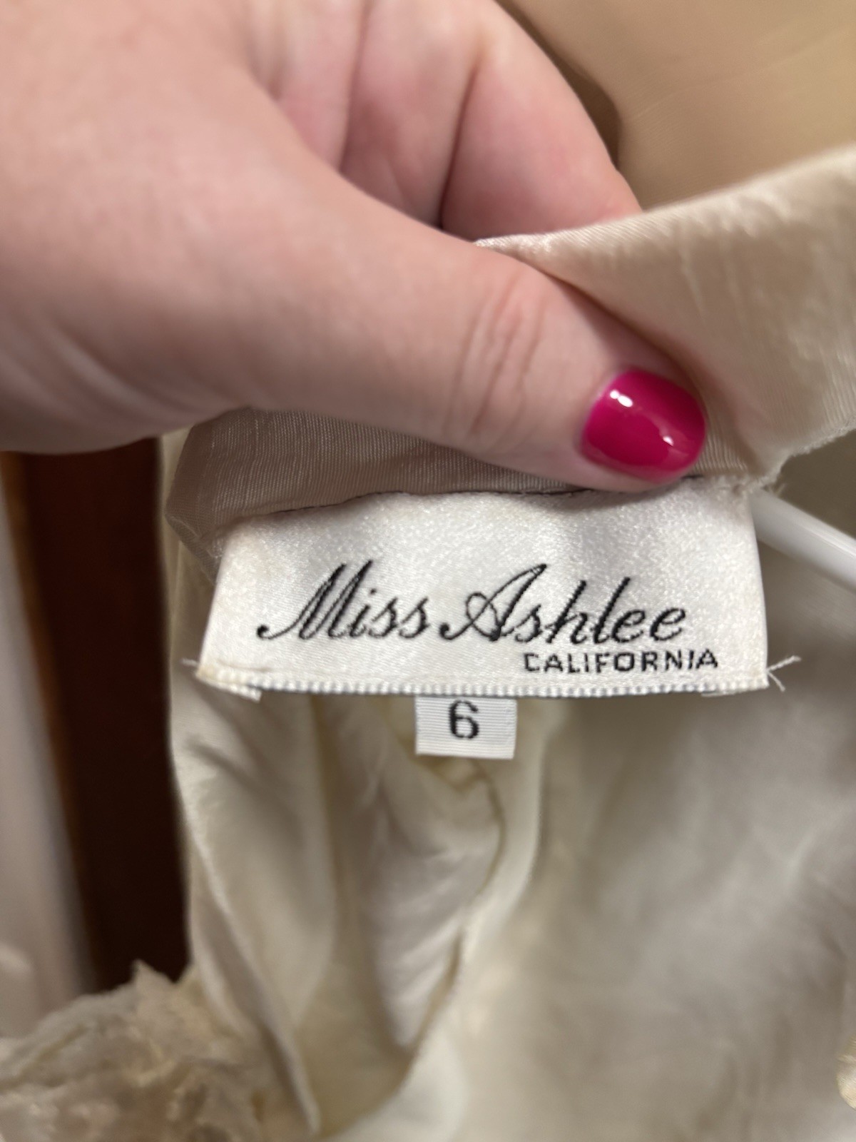 Vintage Size 6 Miss Ashlee California Women’s White Dress With Large Bow