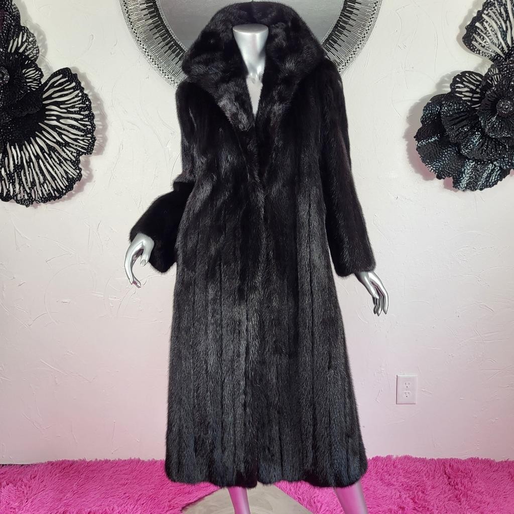 PARISIAN FURS~M/L~STUNNING VINTAGE BLACK GENUINE REAL FULL LENGTH MINK FUR COAT