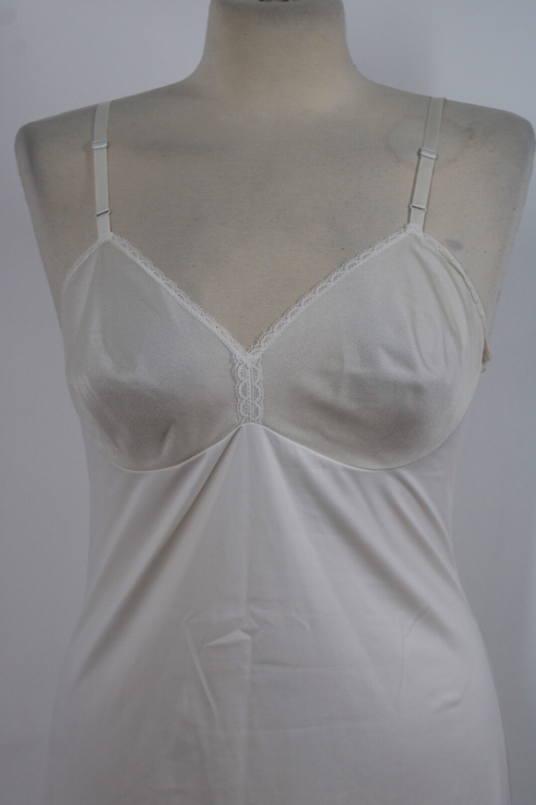 Vtg JC Penney MG 34/12 LL Ivory Antron Nylon Long Full Slip Dress Side Slit