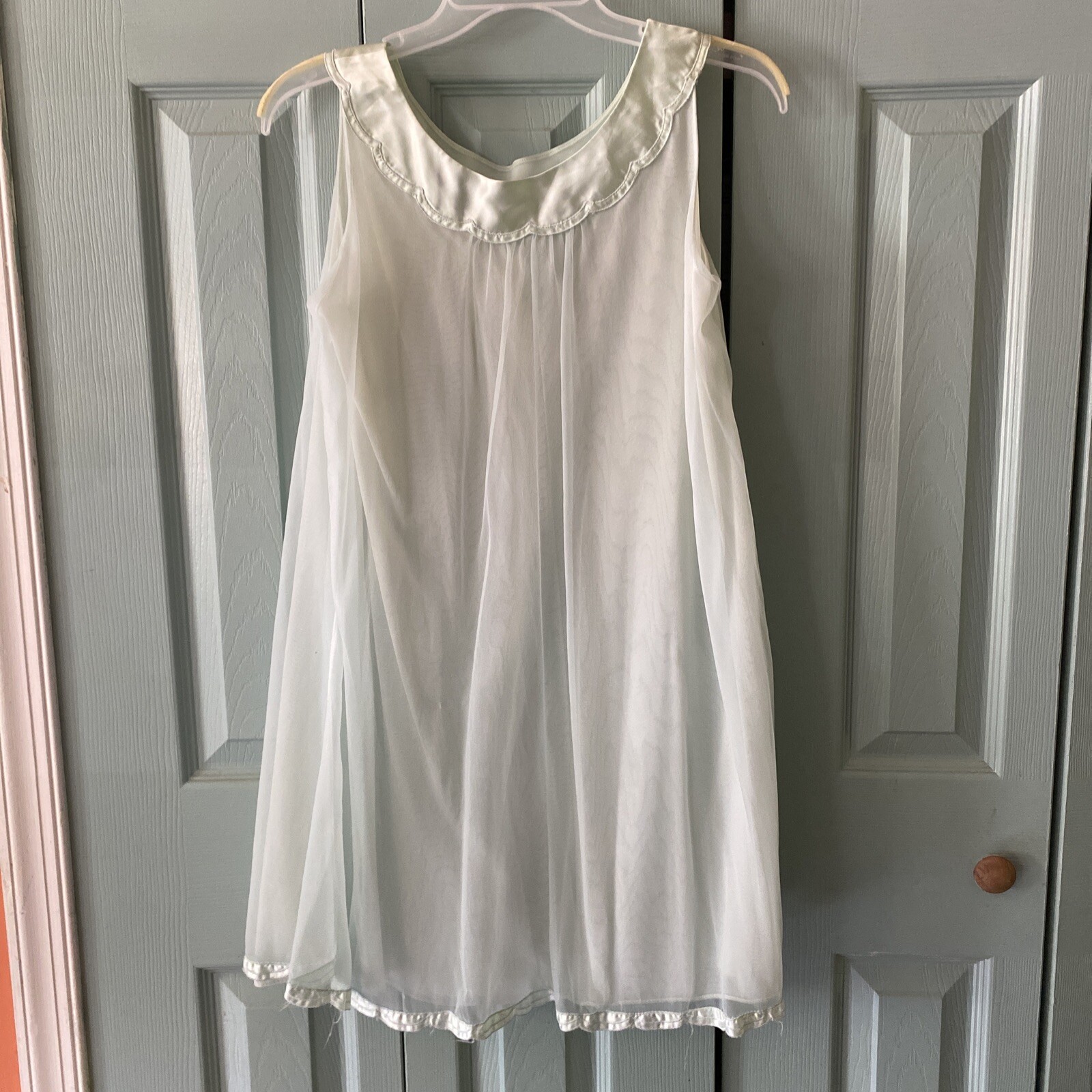 Vintage Artemis Night Gown Robe Set Pale Green