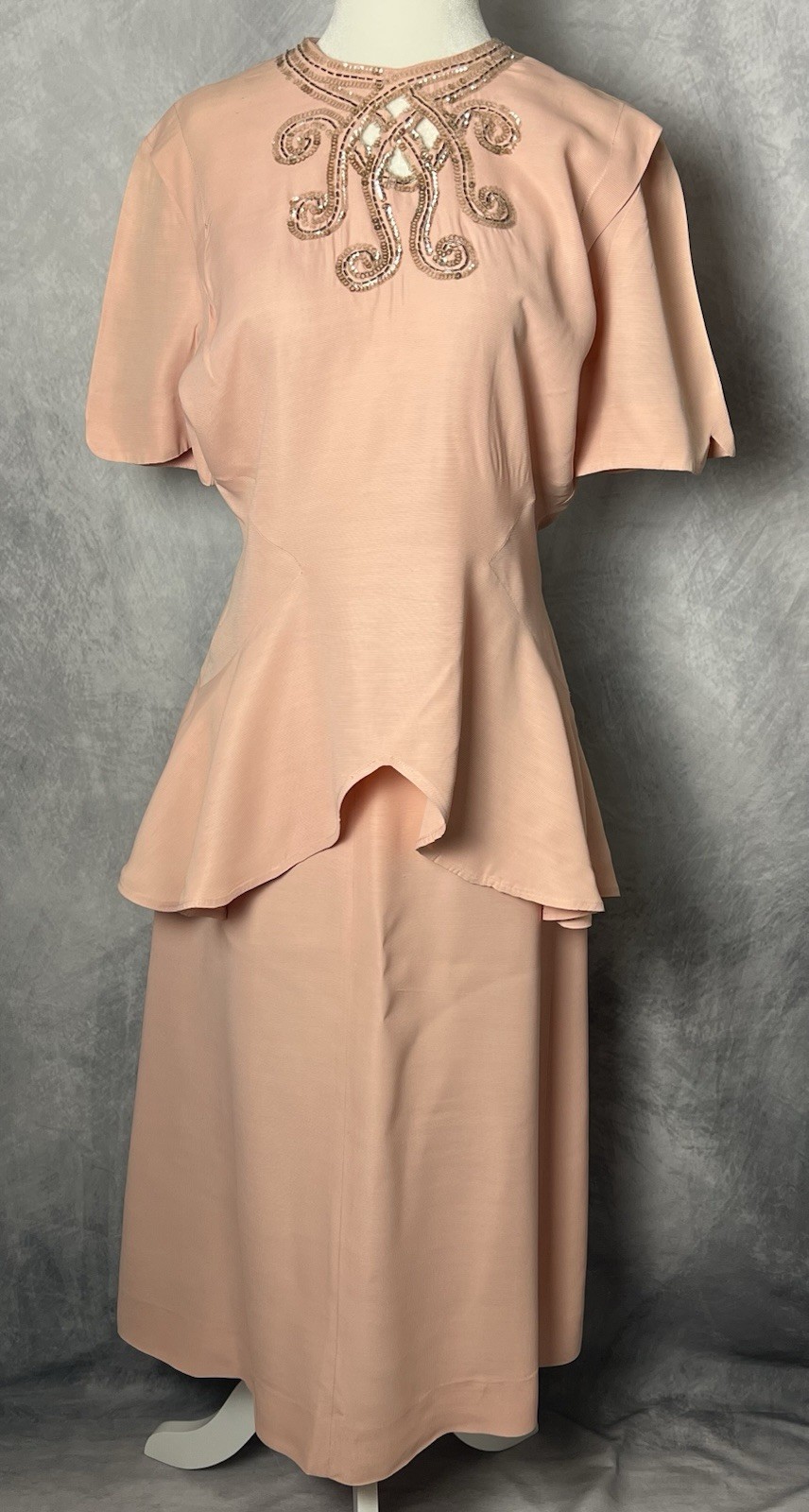 Vintage 1940s Pink Textured Rayon Peplum Sequin Blouse Pencil Skirt Set S/M