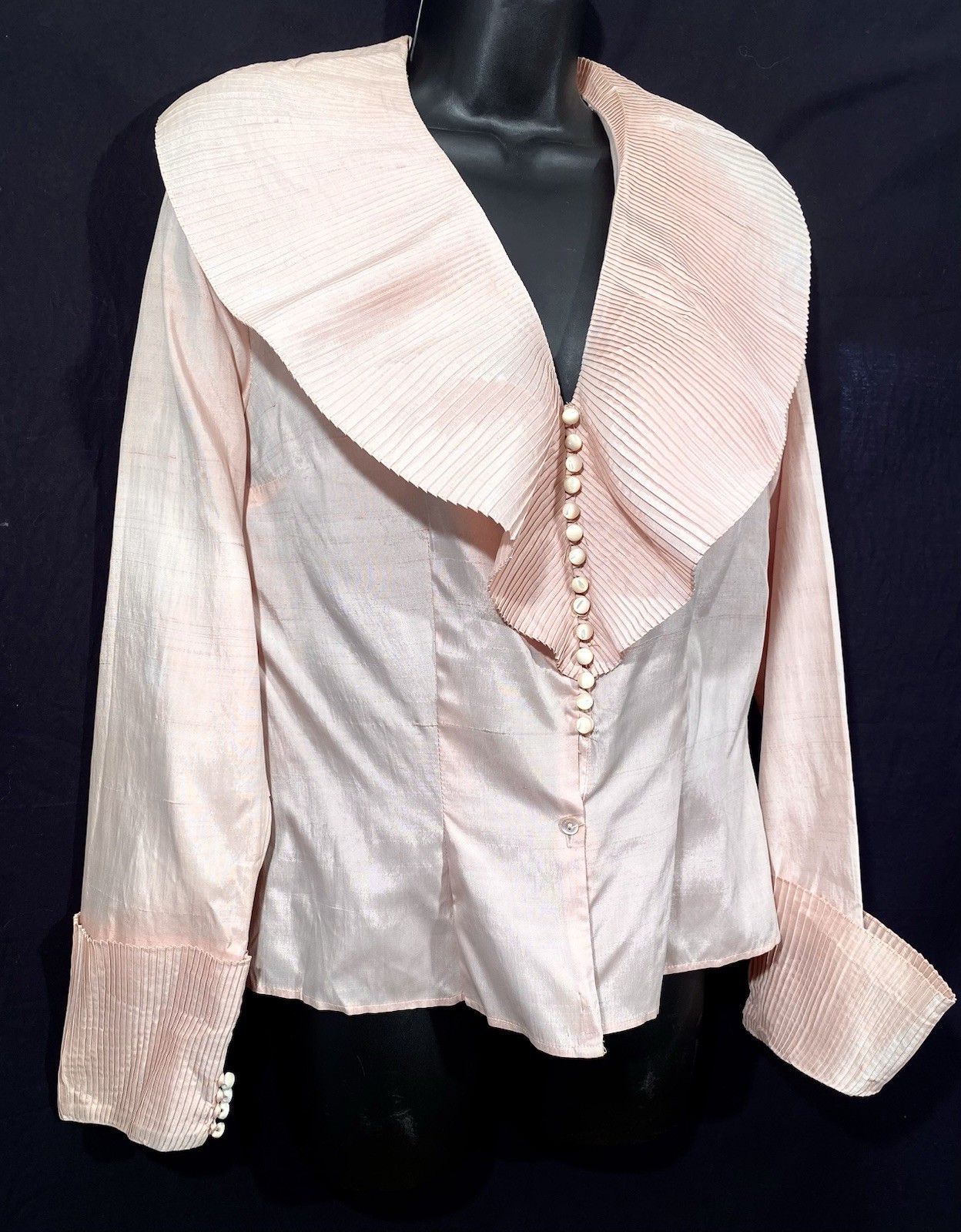Vintage 1940s 1950s STUNNING BLOUSE Pink Silk Pleated Collar Cuffs Glass Buttons