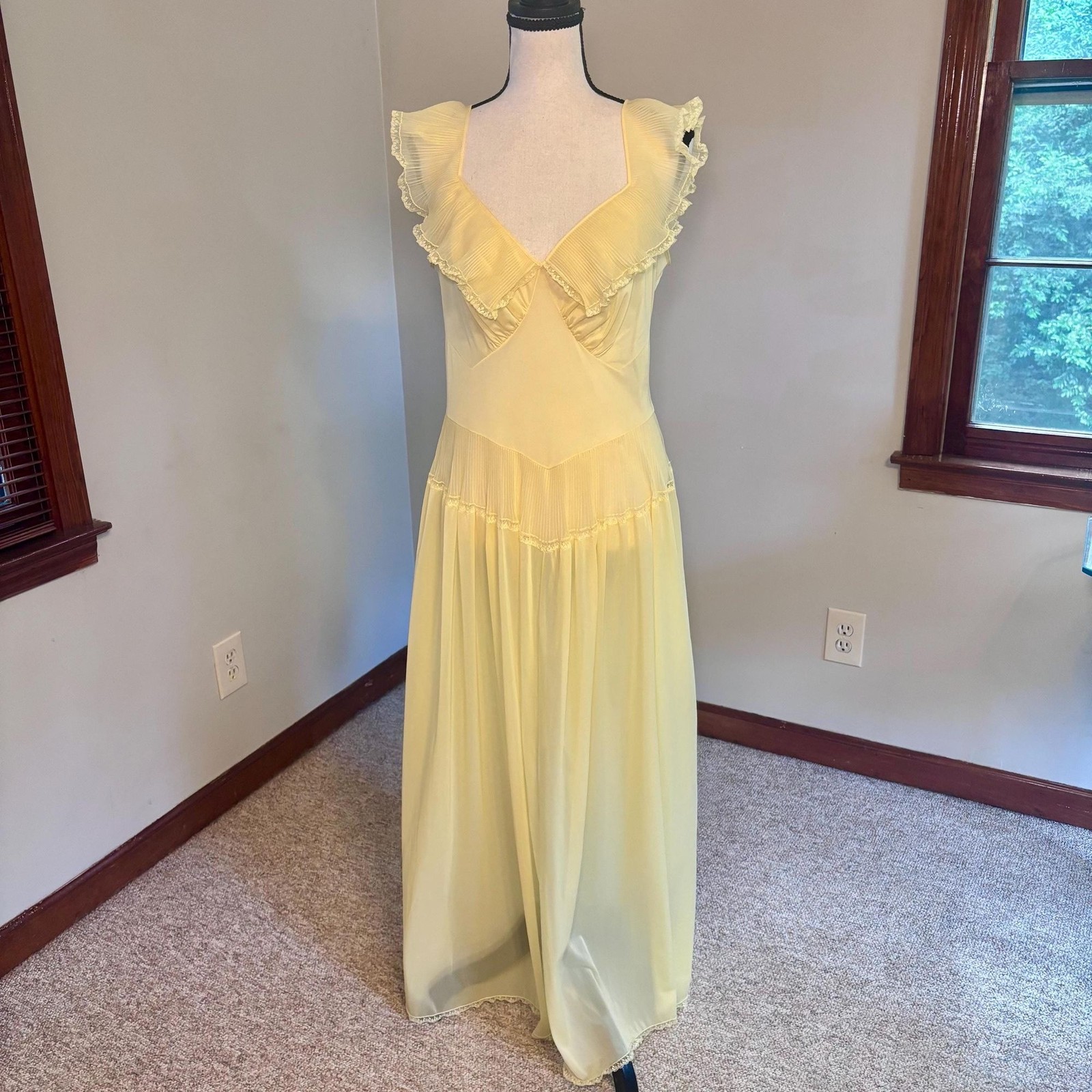 Vintage 70s Vanity Fair Romantic Ethereal Sheer Yellow Slip Dress Size Small
