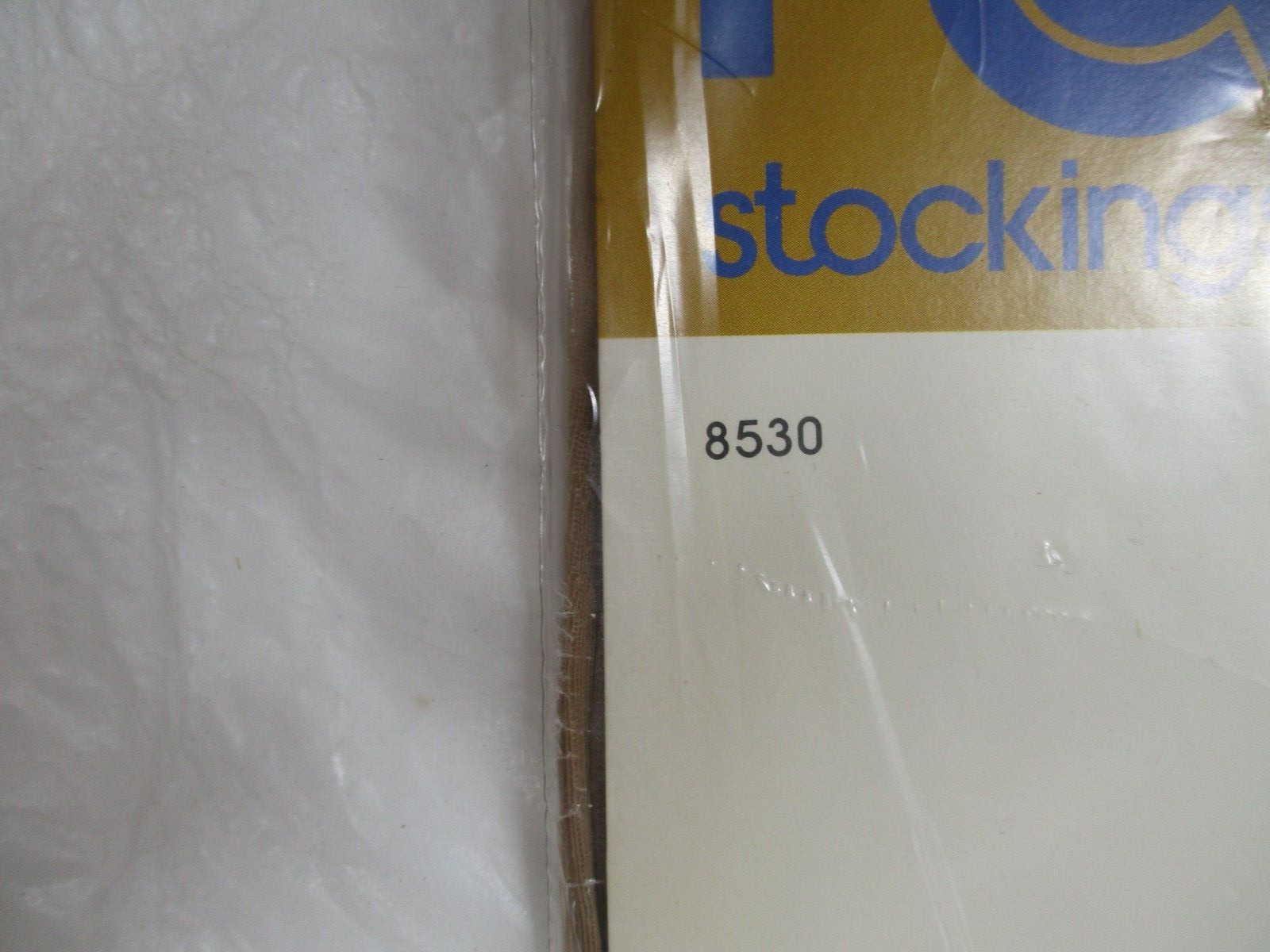 1 PR VINTAGE HANES 530 WALKING SHEER RHT NYLON STOCKINGS SIZE 11 MED MAYFAIR