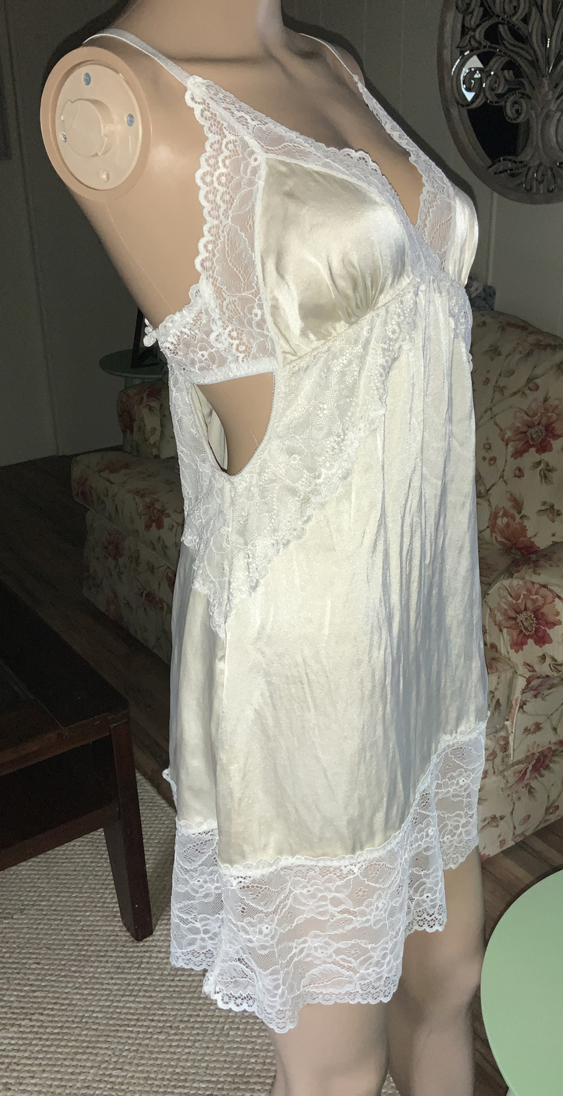 Vintage HOPE LETHICIA BRONSTIEN Ivory Silk Chemise /Lace MEDIUM Made In Brazil