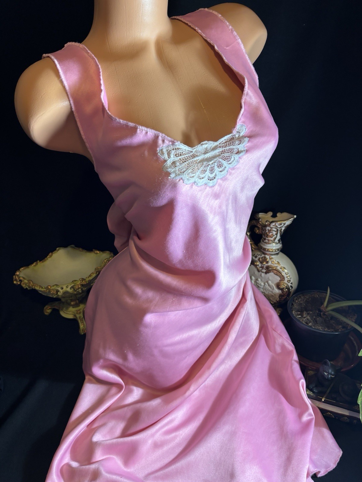 Vtg Satin Soft Pink Anastasia w Strips in gown Nightgown Negligee Gown w Lace
