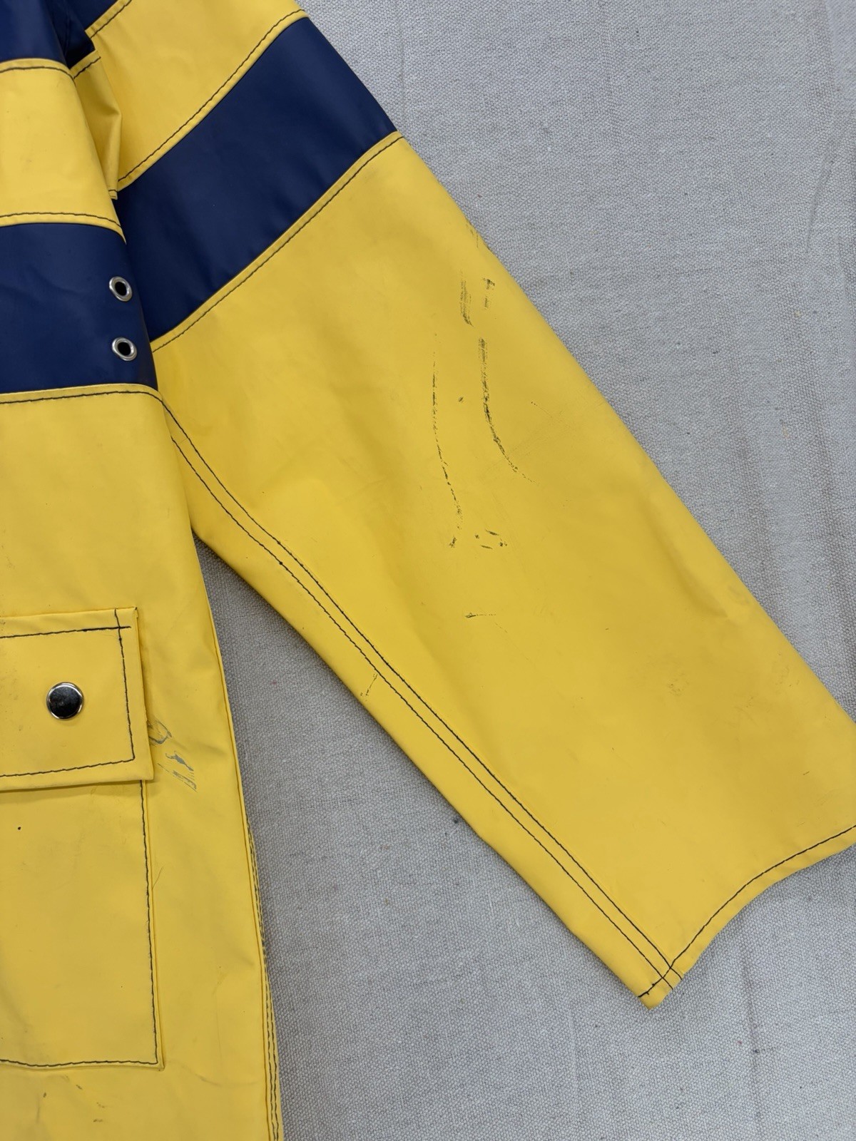 1980’s retro geek Swell Wear Vintage Raincoat size L