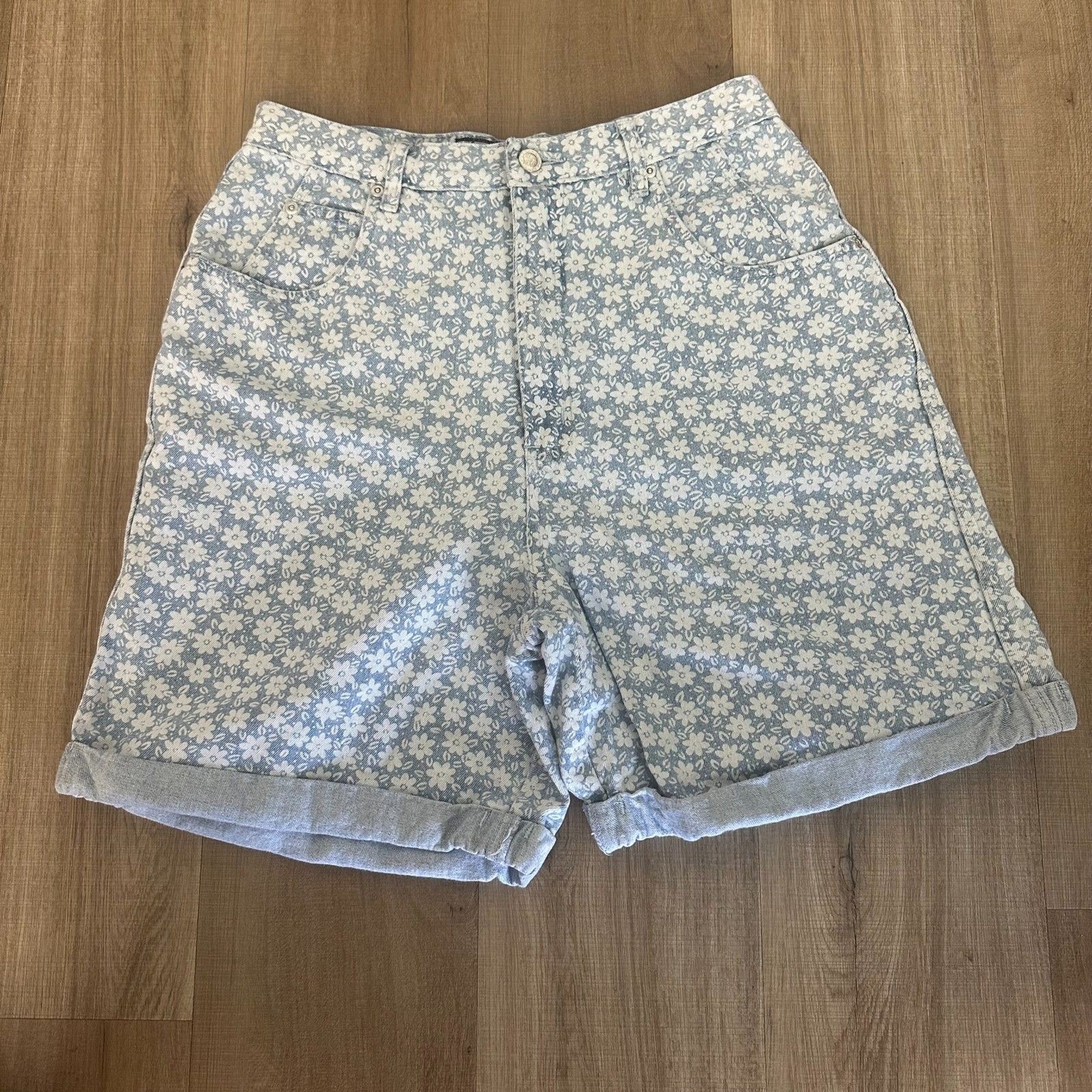Vintage Gloria Vanderbilt Extra High Waist Floral Denim Shorts 14