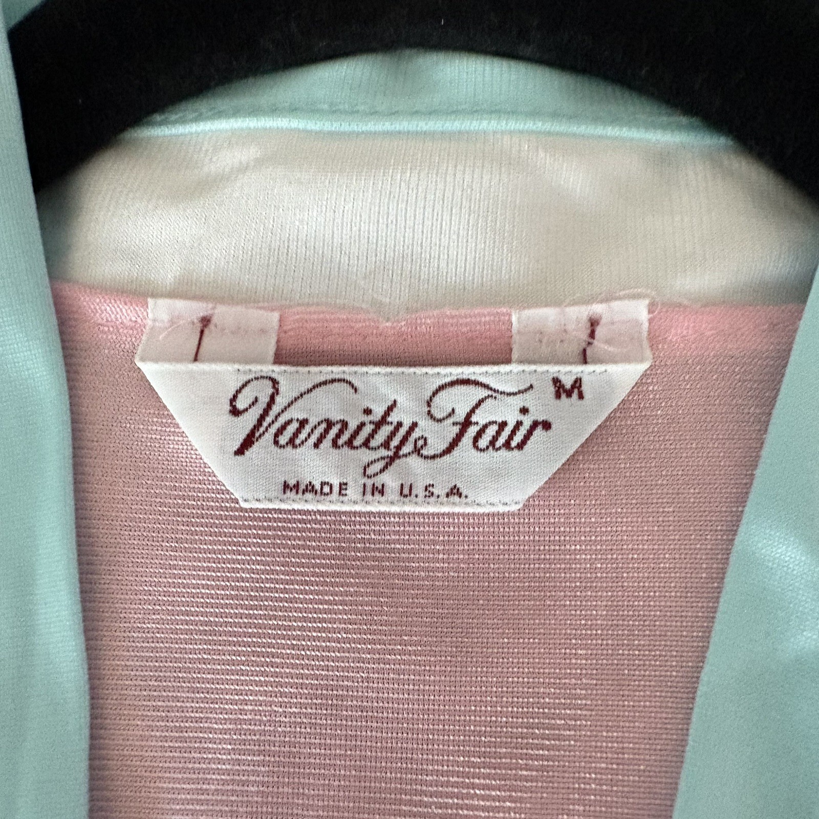 Vanity Fair Robe M Cottage Core Romantic Feminine VTG 70s