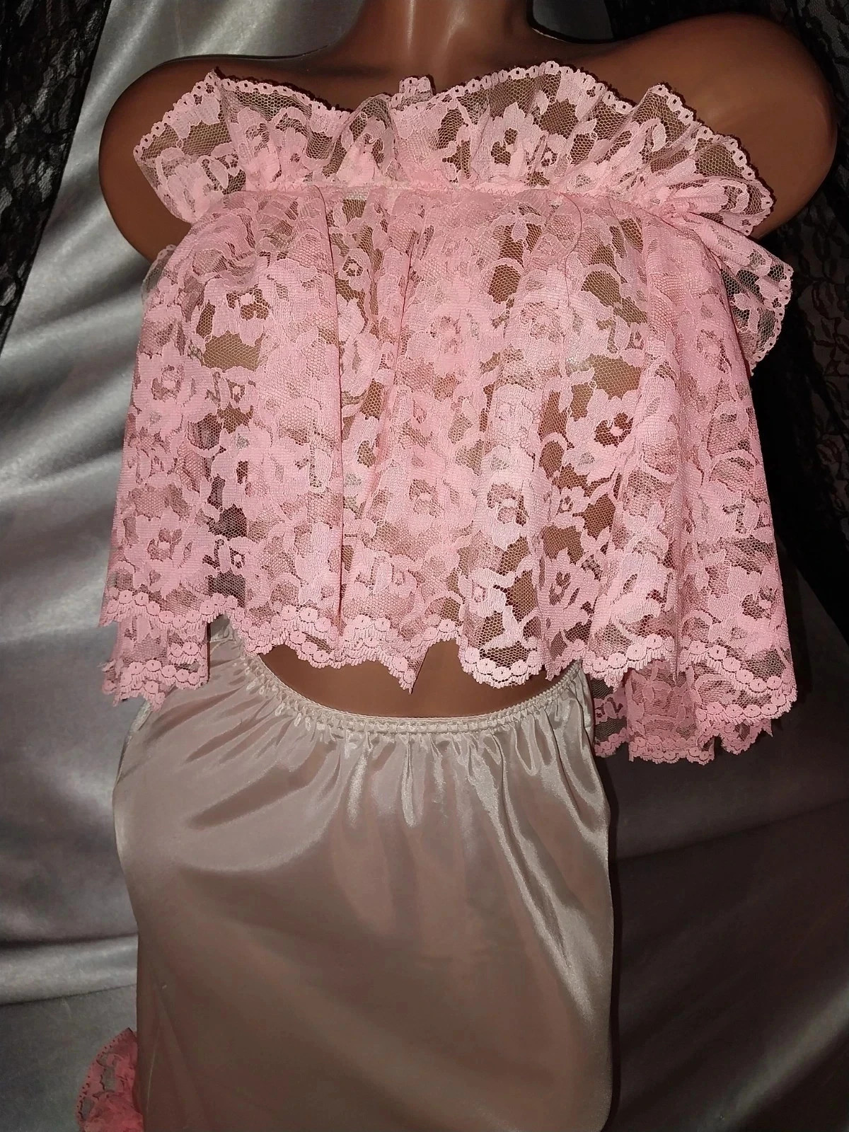VTG SATIN LIQUID SHINY FARR WEST ESQUE HALF SLIP WIDE RUFFLES LACE PEACH PINK SM
