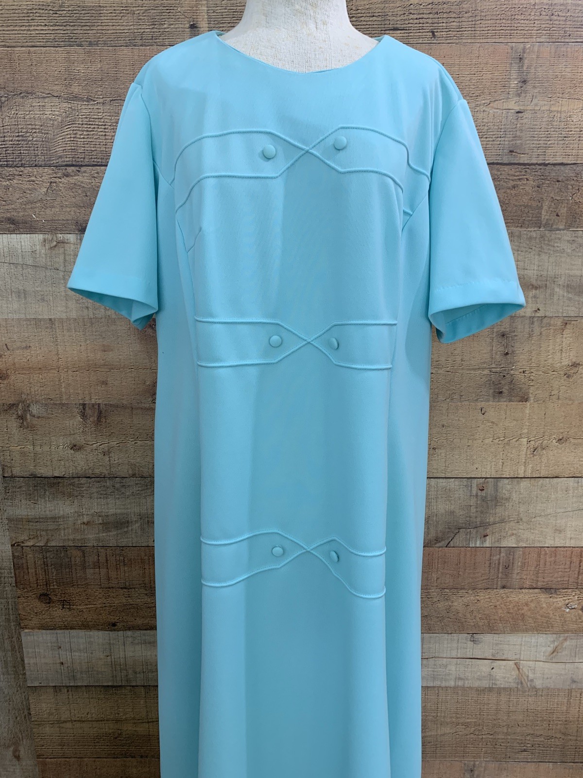 Vintage 1960s 1970s light Blue Polyester Belted Dress 48” Bust /44” Waist