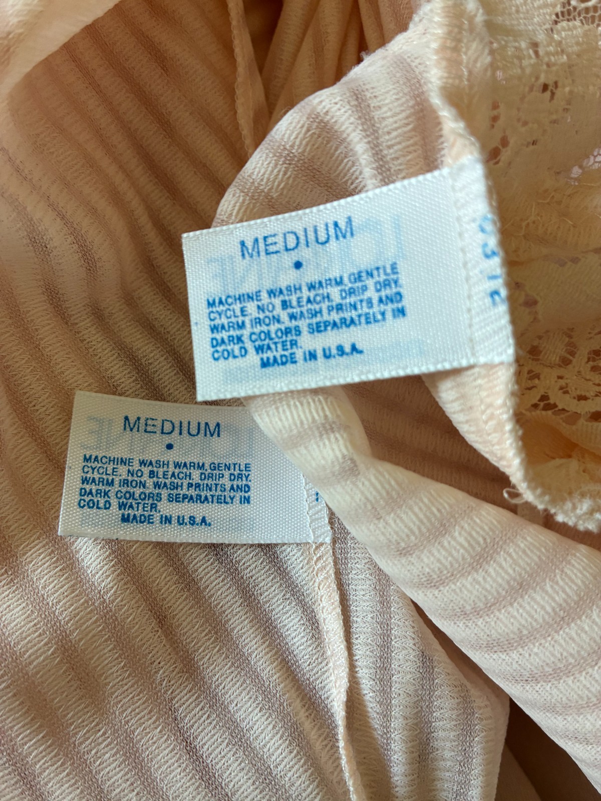 vtg Lorraine Peignor peach set M nightgown NOS robe