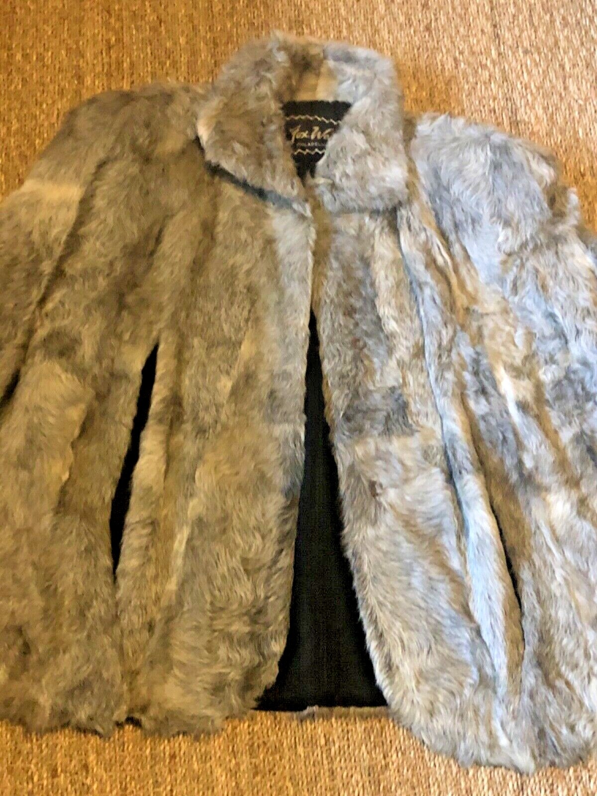 Vintage Weis Gray Fur Cape capelet One Size Lined