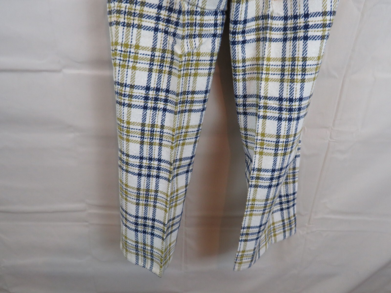 Vintage 1960-70’s ladies Girls Pants Plaid polyester size 9 24 waist 27