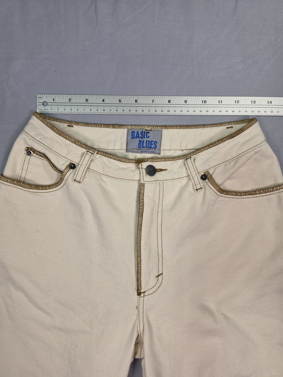 Vintage Basic Blues by Breaker Jeans Cream Gold Stitch High Waist *AS-IS*