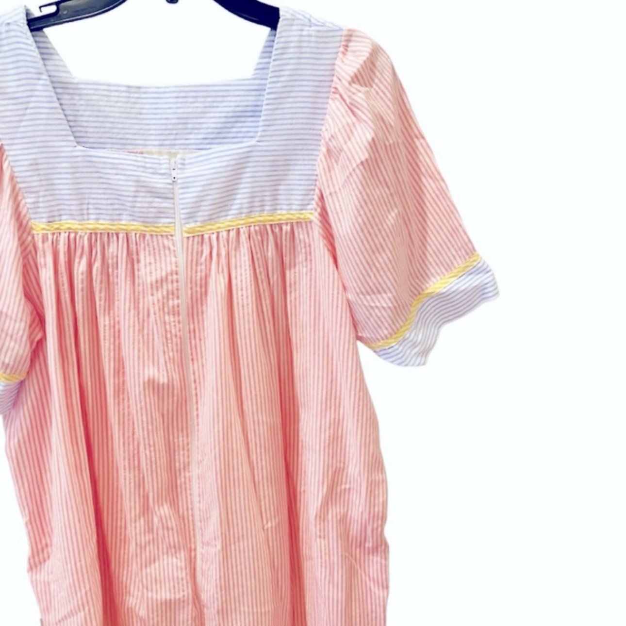 Vintage 70s Seersucker Robe House Dress Zip Front Striped Pastel Pink Blue S