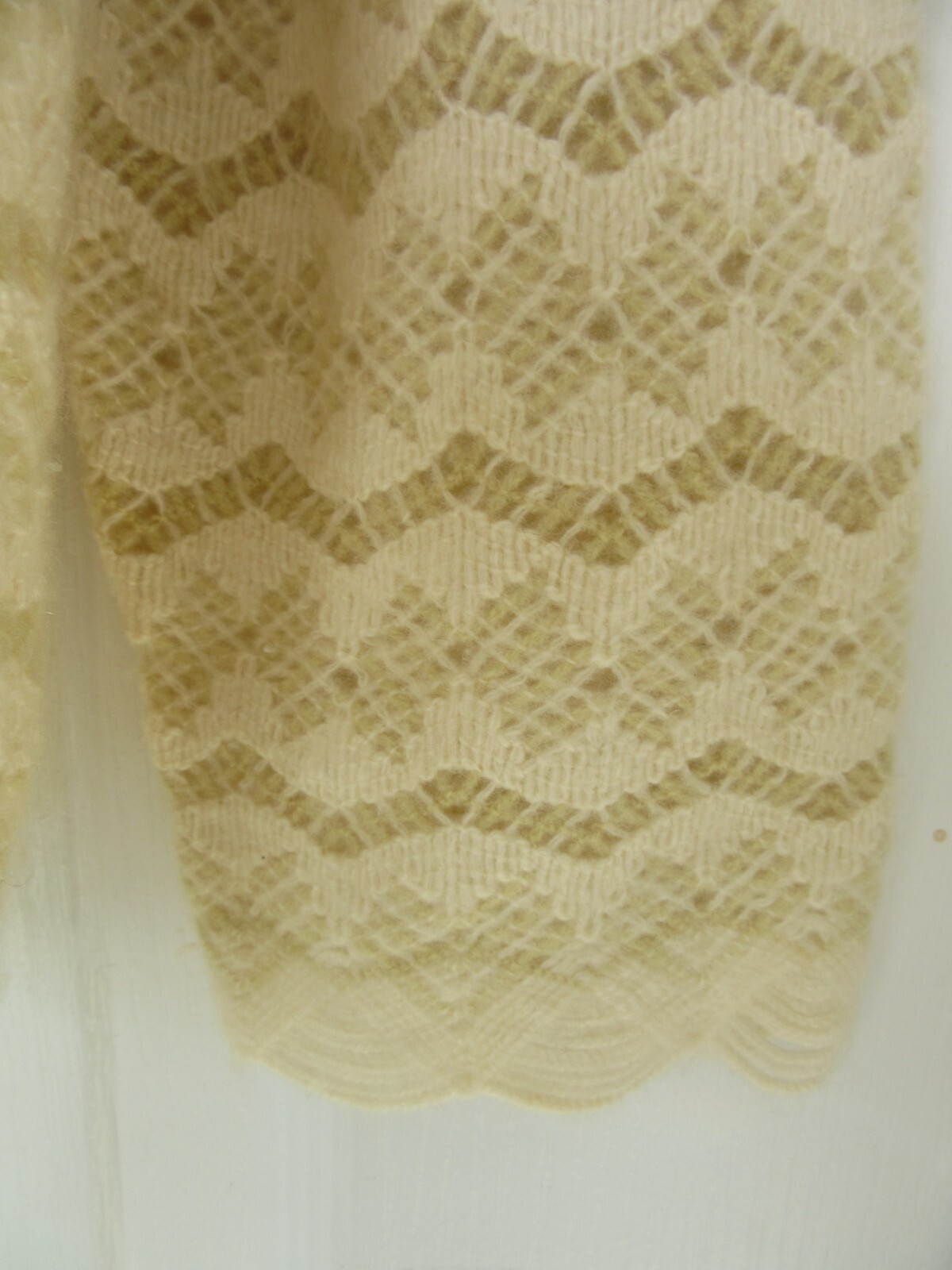 VTG Crochet Dalton Ivory 100% Virgin Cashmere Sweater Sz S / EVC